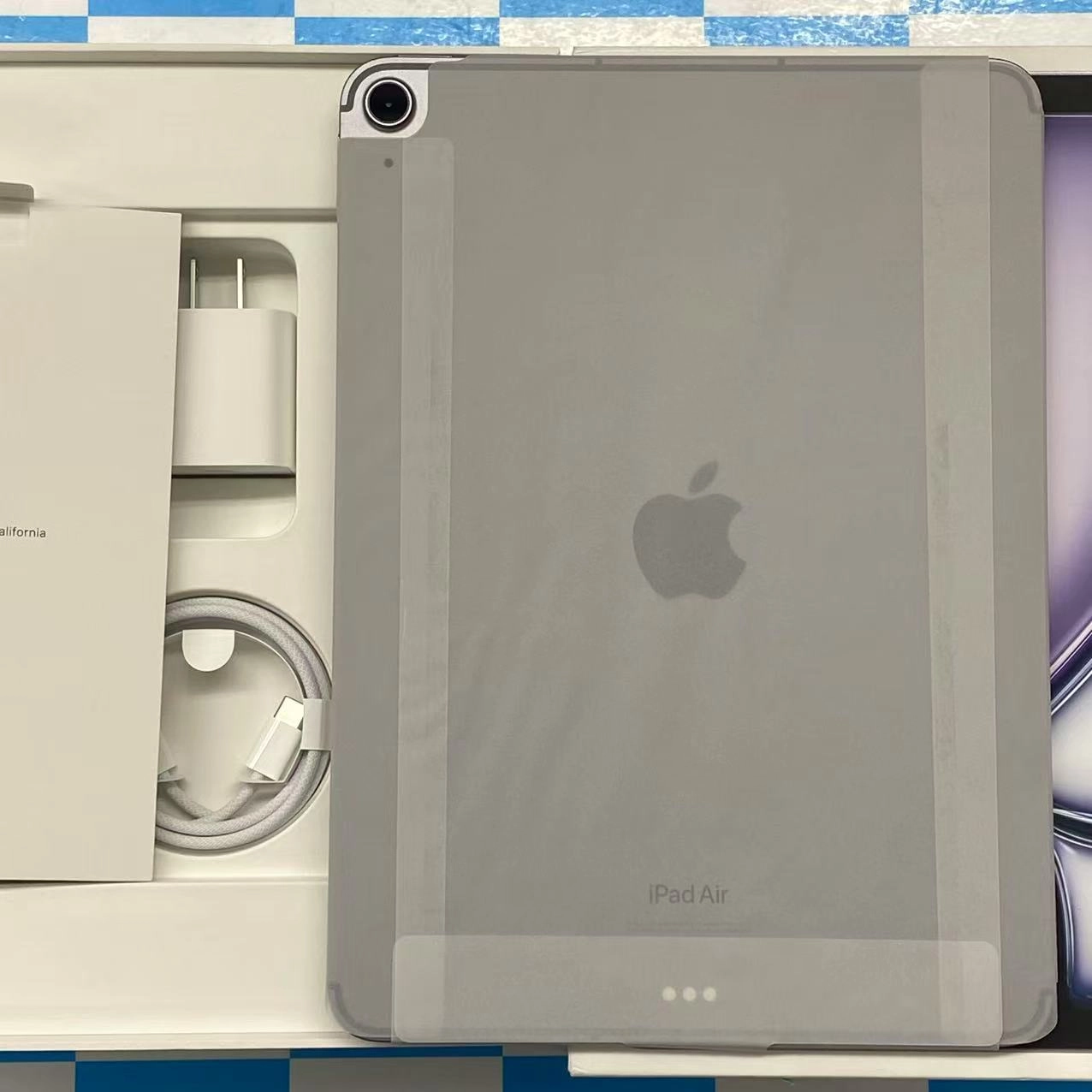 iPad Air 11インチ 第6世代 Wi-Fi + Cellular 128GB スペースグレイ MUXD3J/A SIMロック解除済 docomo 開封未使用品