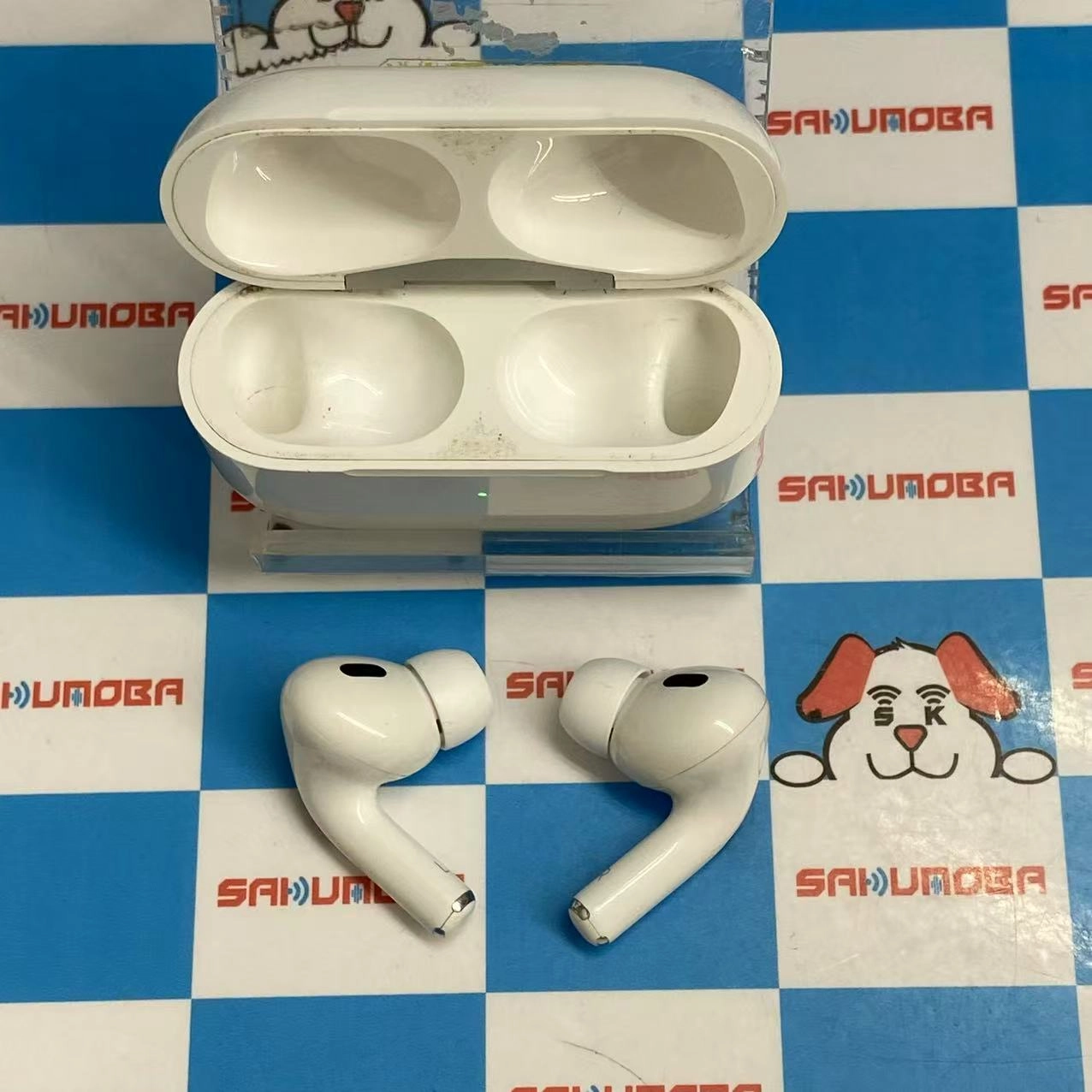 Airpods Pro 第2世代 ー ホワイト MQD83J/A