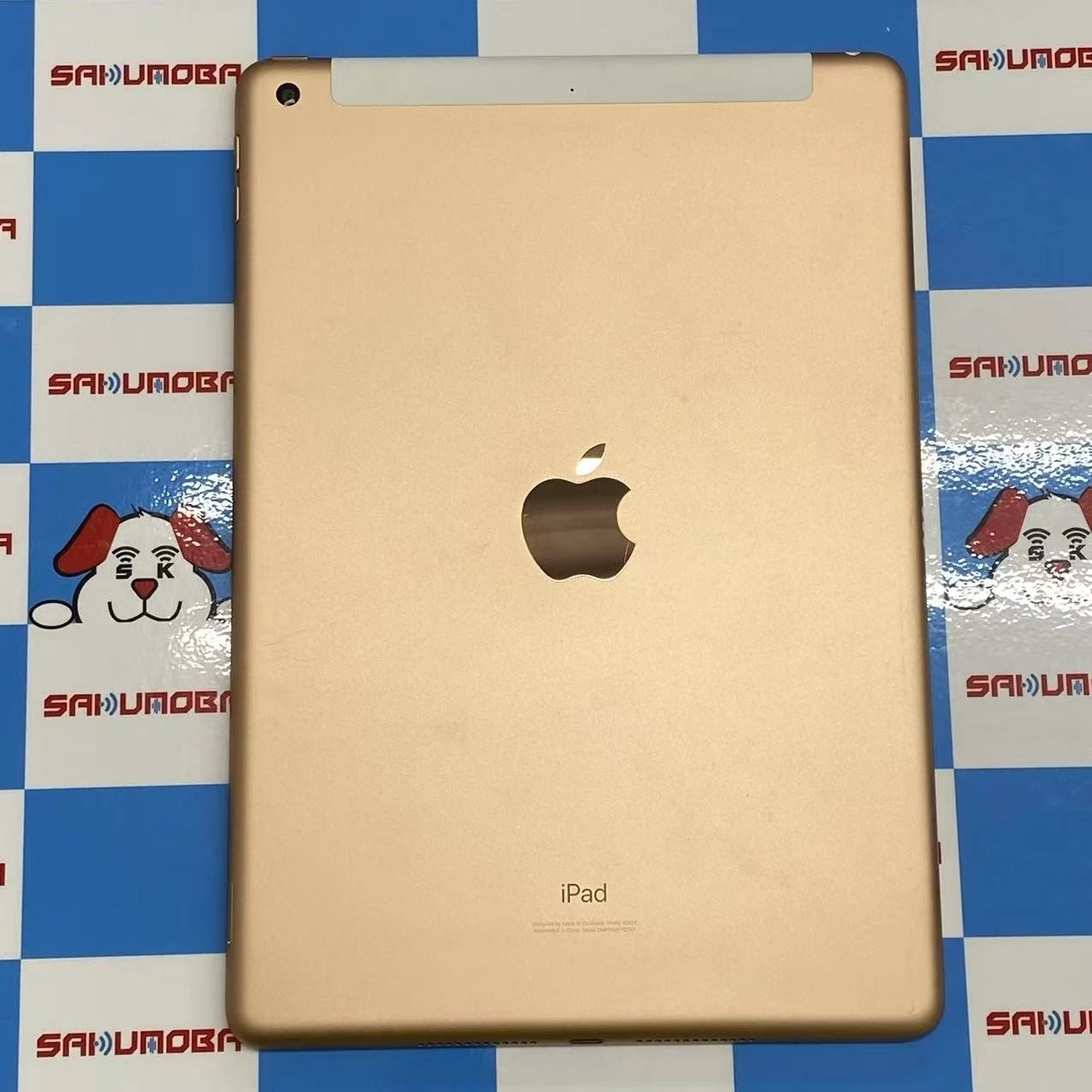 iPad 第8世代 Wi-Fi+Cellularモデル 32GB ゴールド MYMK2J/A SIMロック解除済 au