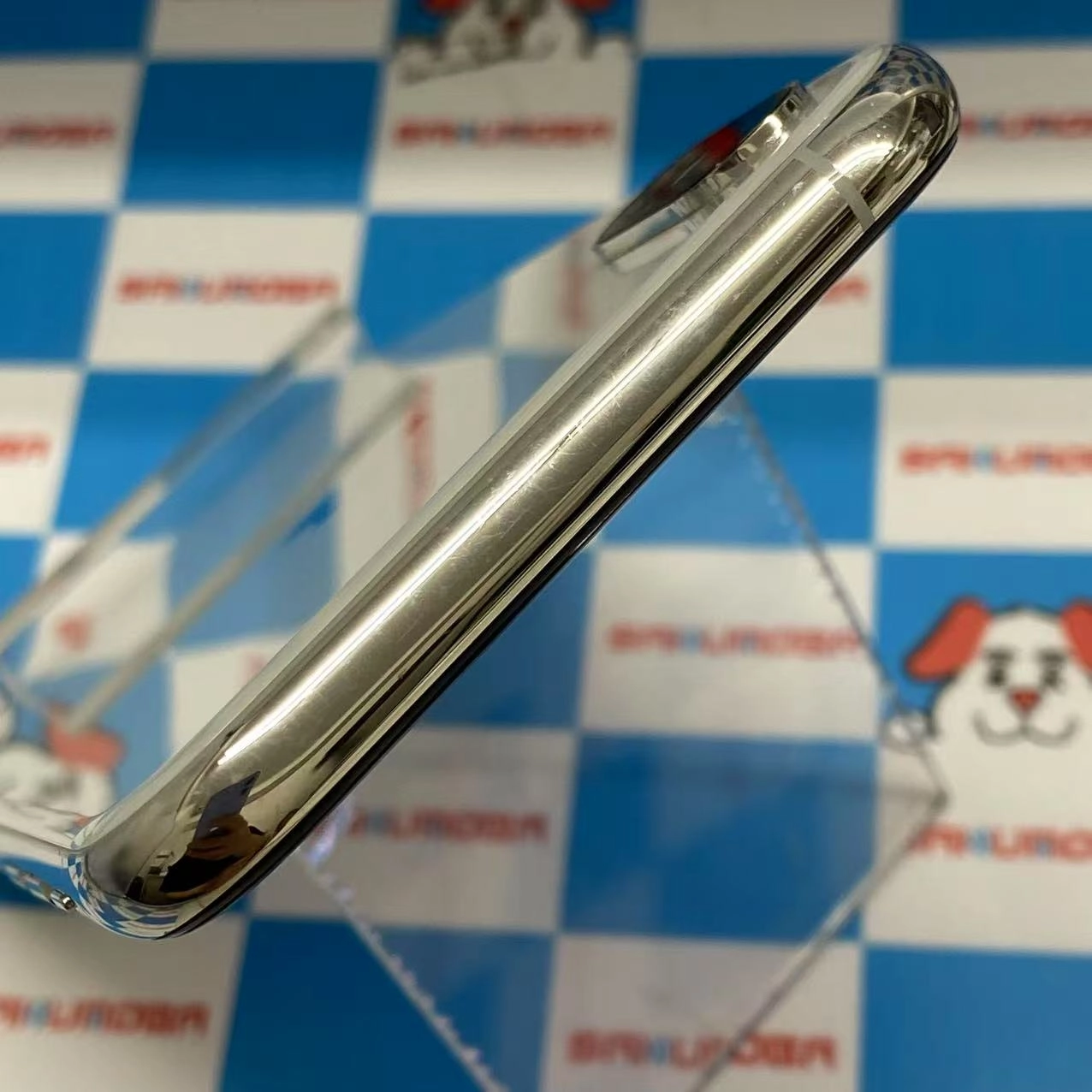 iPhoneXS 64GB シルバー MTAX2J/A SIMロック解除済 au