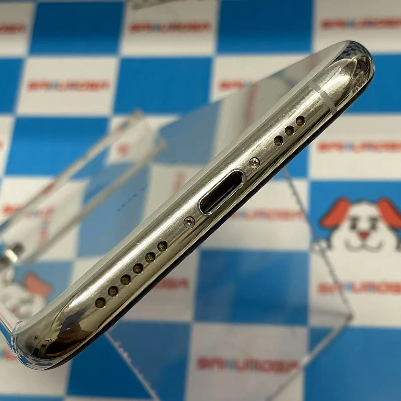 iPhoneXS 64GB シルバー MTAX2J/A SIMロック解除済 au