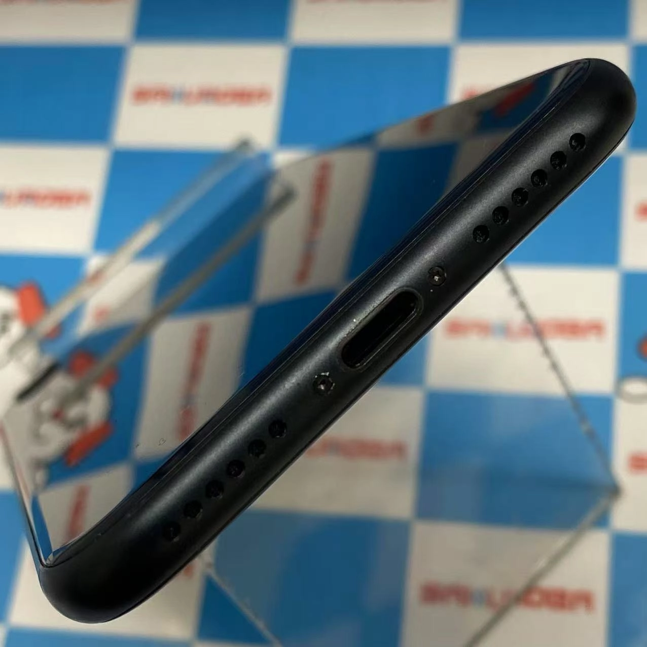 iPhoneSE 第3世代 64GB ミッドナイト MMYC3J/A SIMロック解除済 SIMフリー