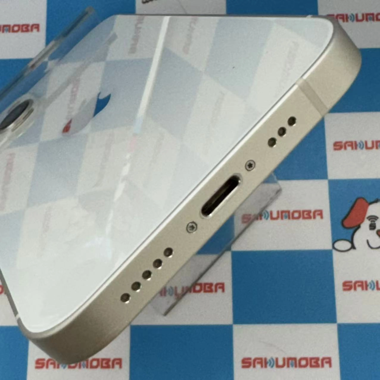 iPhone13 256GB スターライト MLNJ3J/A docomo版SIMフリー 極美品