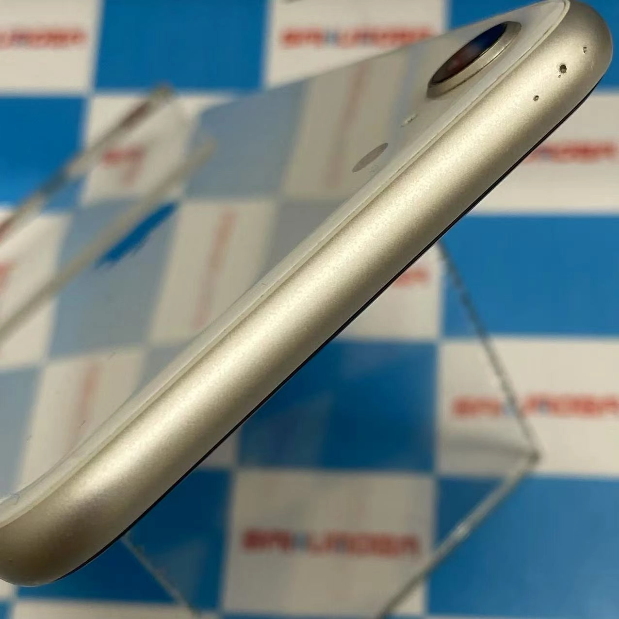 iPhoneSE 第3世代 64GB スターライト MMYD3J/A SoftBank版SIMフリー