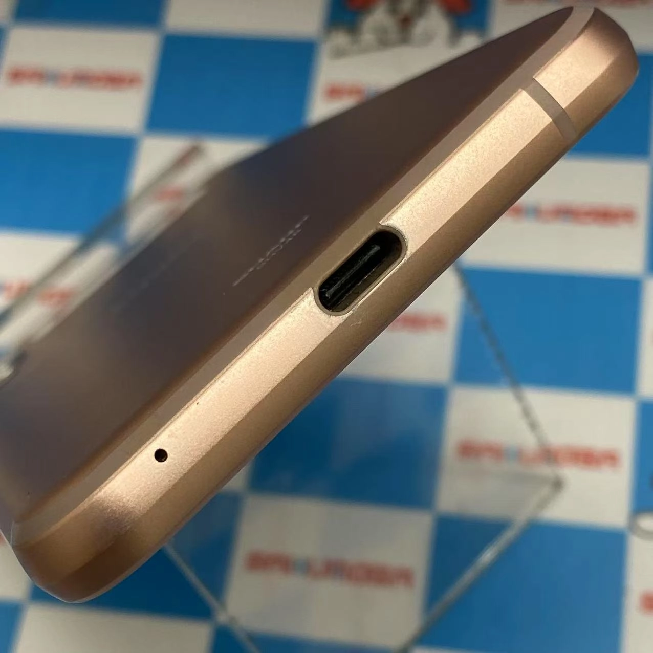 AQUOS sense3 basic 32GB ライトカッパー SHV48 SIMロック解除済 au