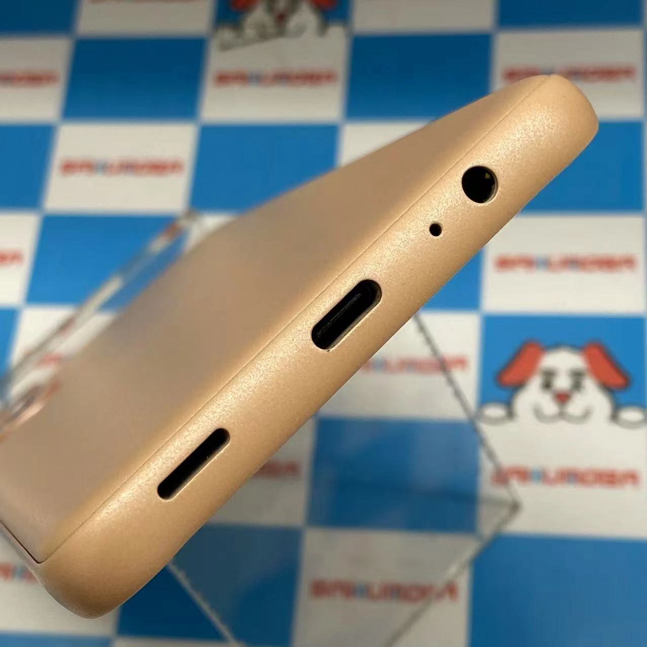 arrows We2 4GB/64GB ライトオレンジ F-52E docomo版SIMフリー 美品