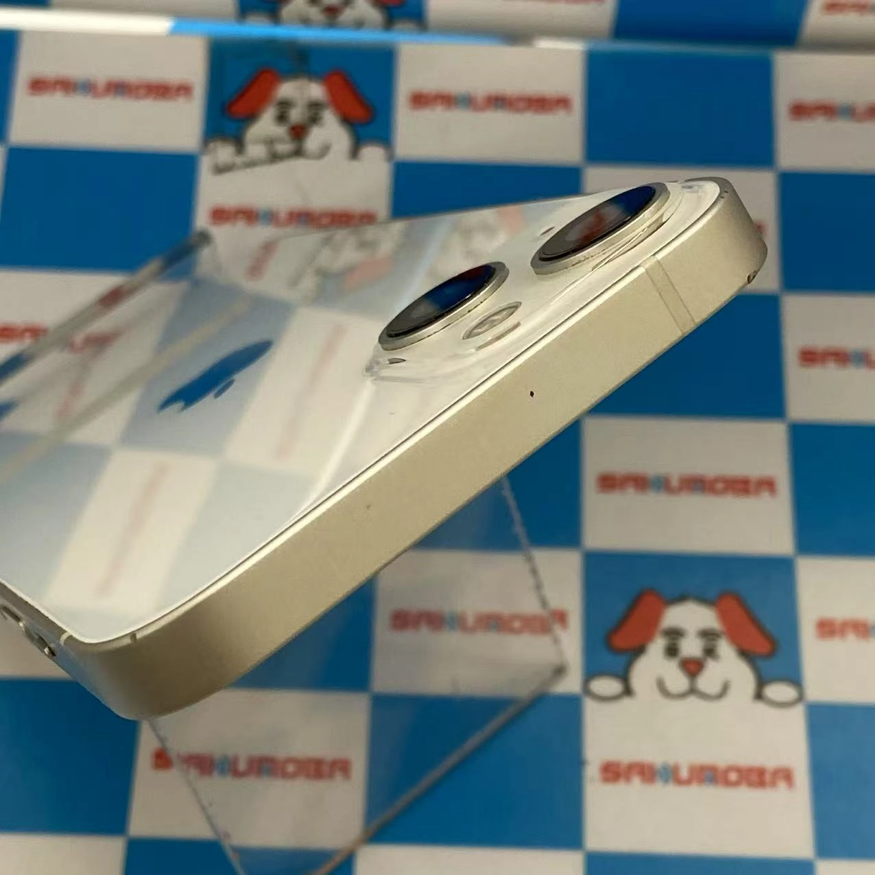 iPhone13 128GB スターライト MLND3J/A SIMロック解除済 docomo版SIMフリー 美品