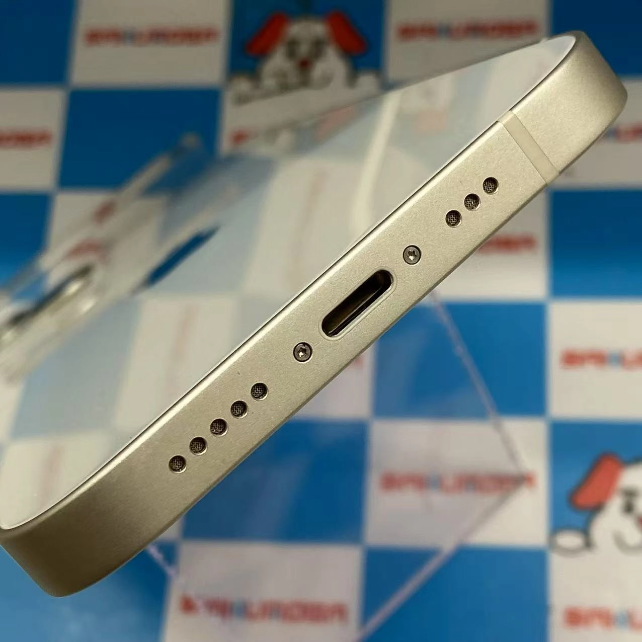 iPhone13 256GB スターライト MLNJ3J/A AU版SIMフリー