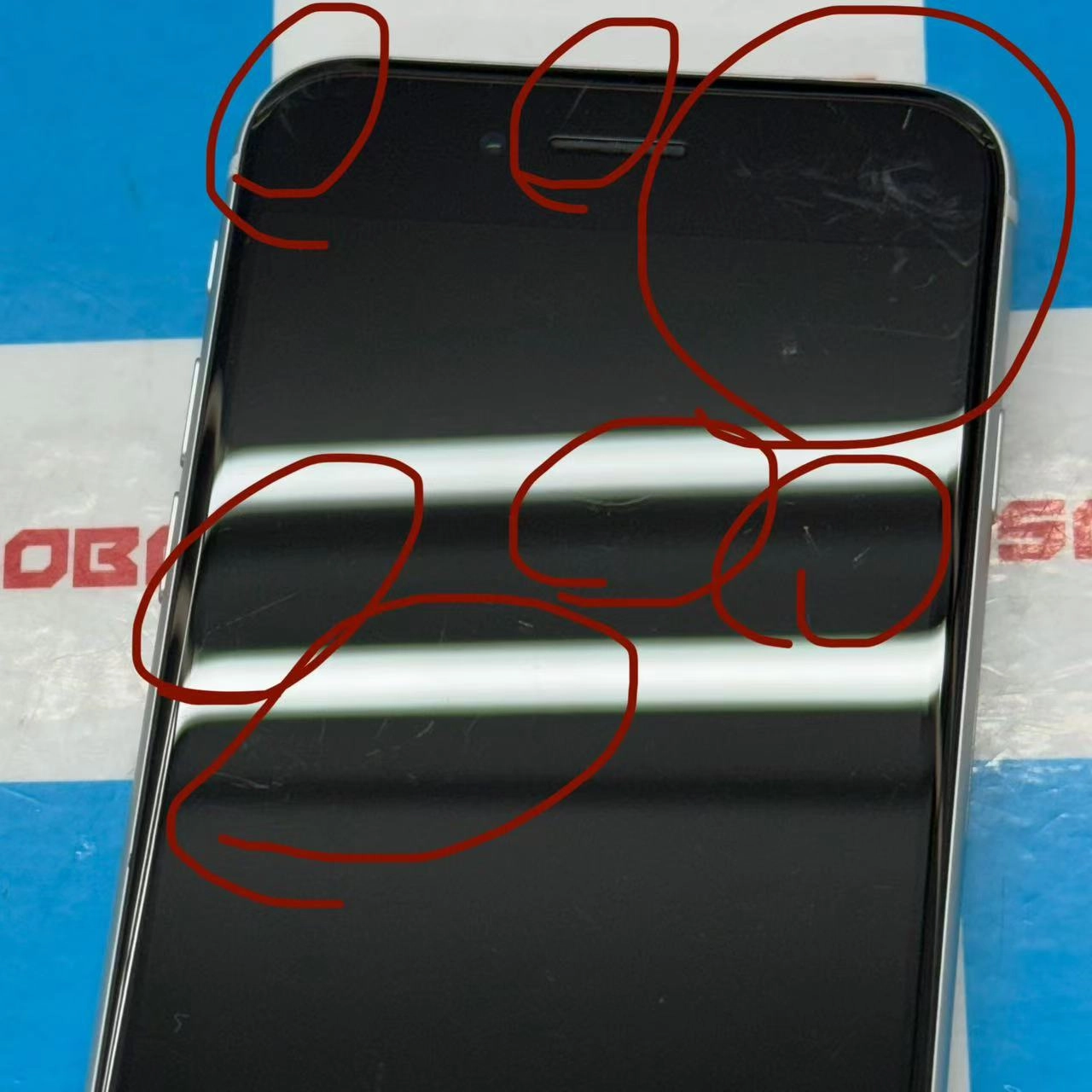 iPhoneSE 第2世代 64GB ホワイト MX9T2J/A docomo版SIMフリー