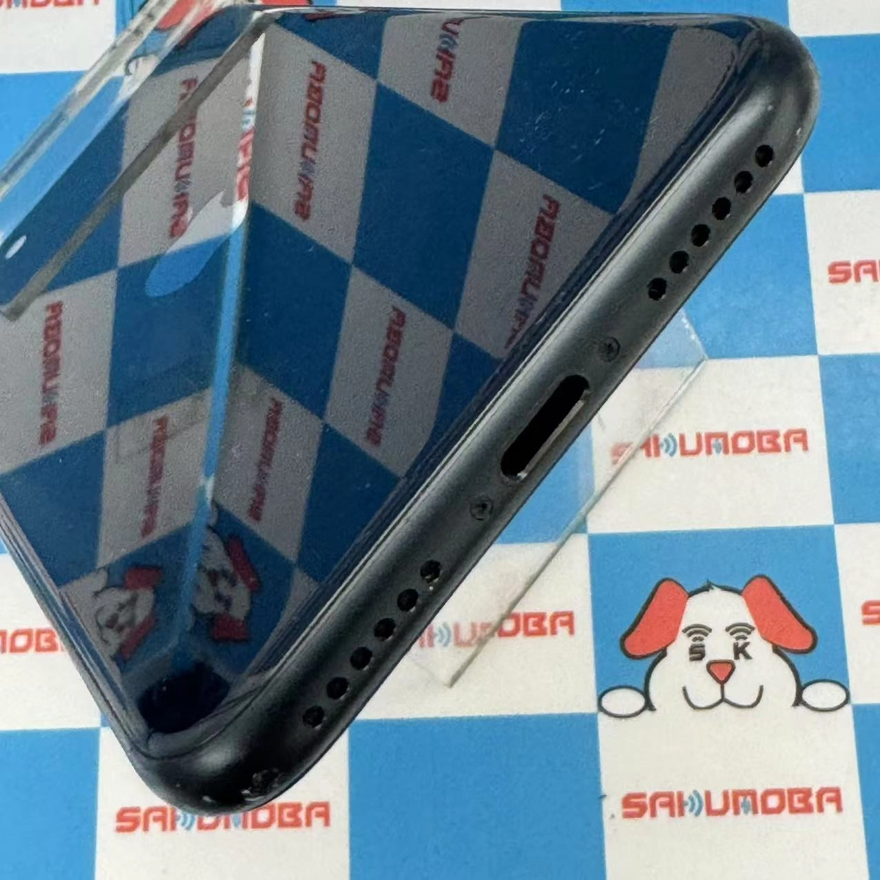 iPhoneSE 第3世代 64GB ミッドナイト MMYC3J/A docomo版SIMフリー 訳あり品