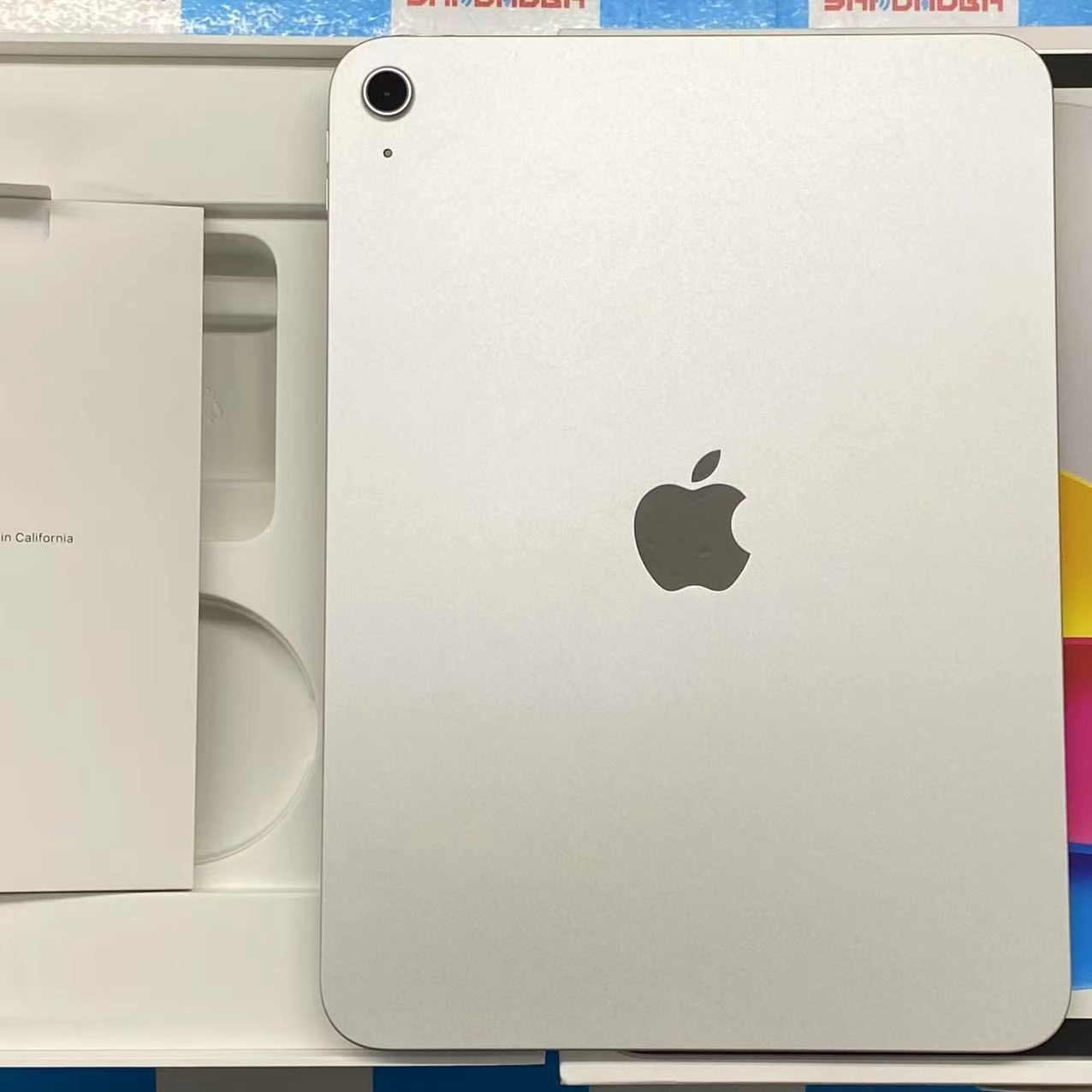 iPad 第11世代 Wi-Fiモデル 256GB シルバー MD4G4J/A 新品同様