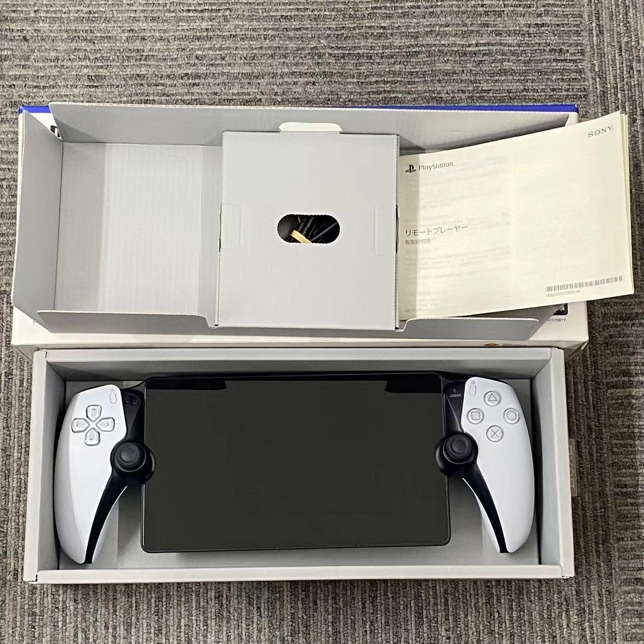 PlayStation Portal リモートプレーヤー ** ホワイト CFIJ-18000 美品