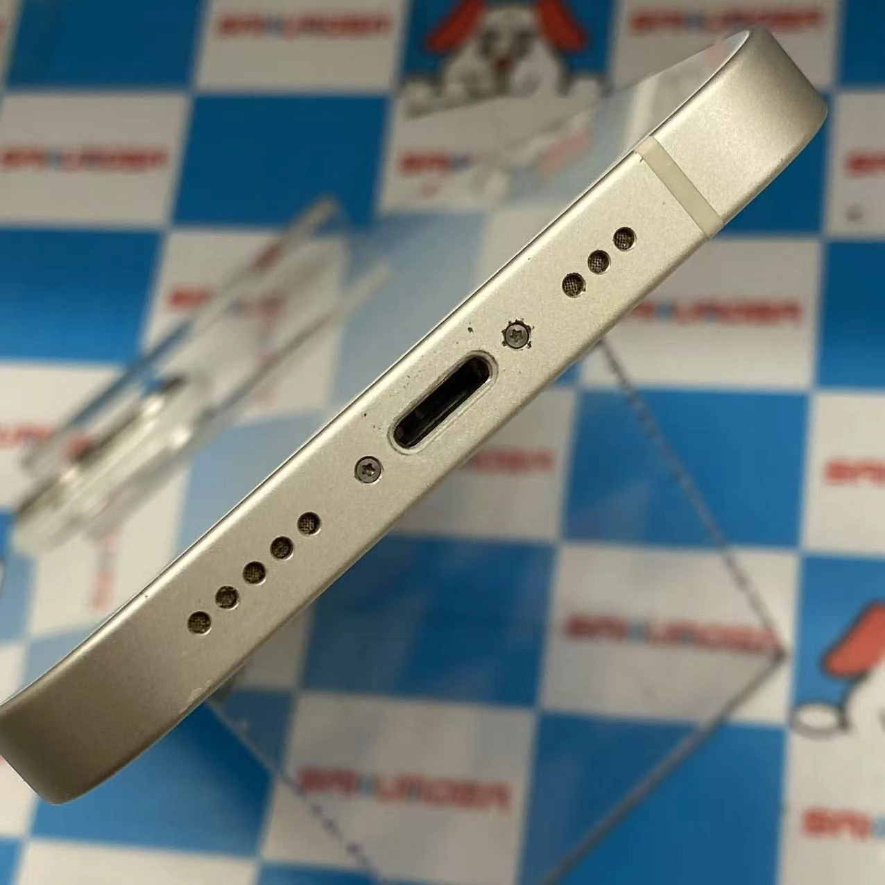 iPhone14 128GB スターライト MPUQ3J/A docomo