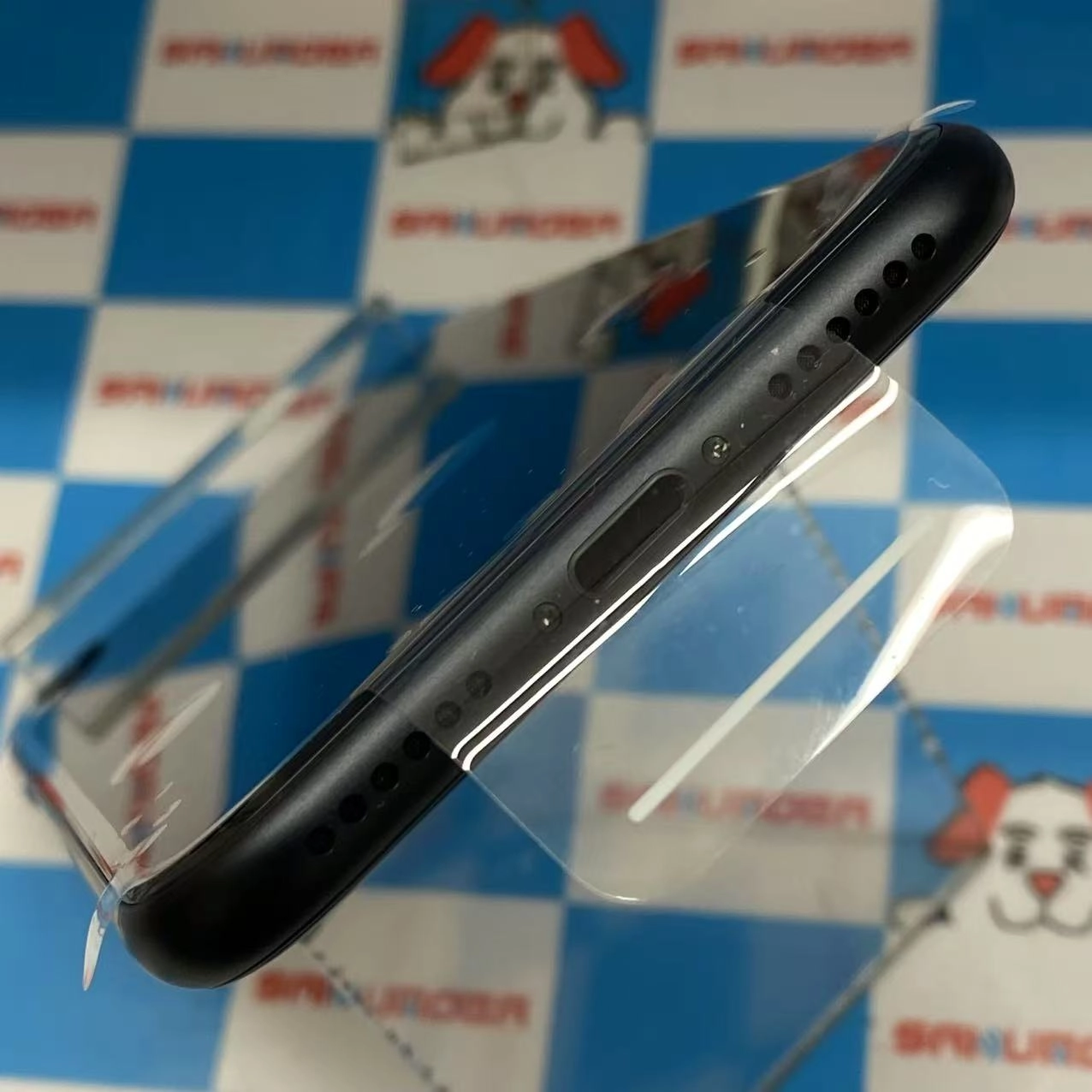 iPhoneSE 第2世代 64GB ブラック MHGP3J/A SIMロック解除済 SoftBank 開封未使用品