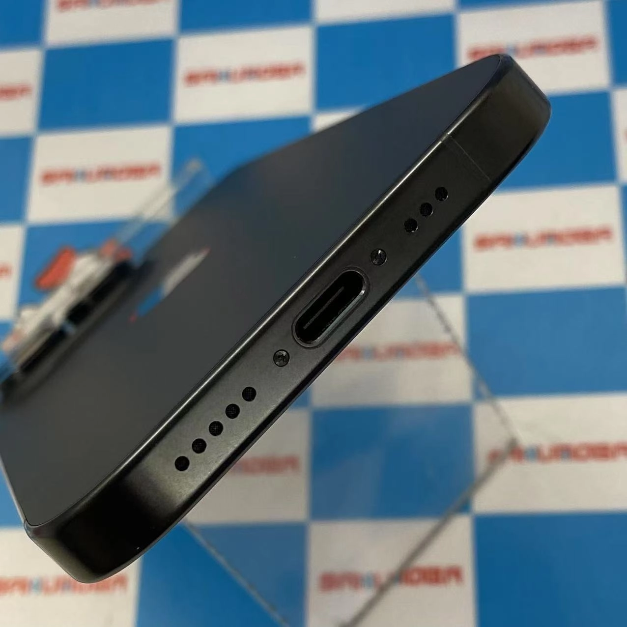 iPhone16 Pro 1TB ブラックチタニウム MYN83J/A SIMフリー 新品同様