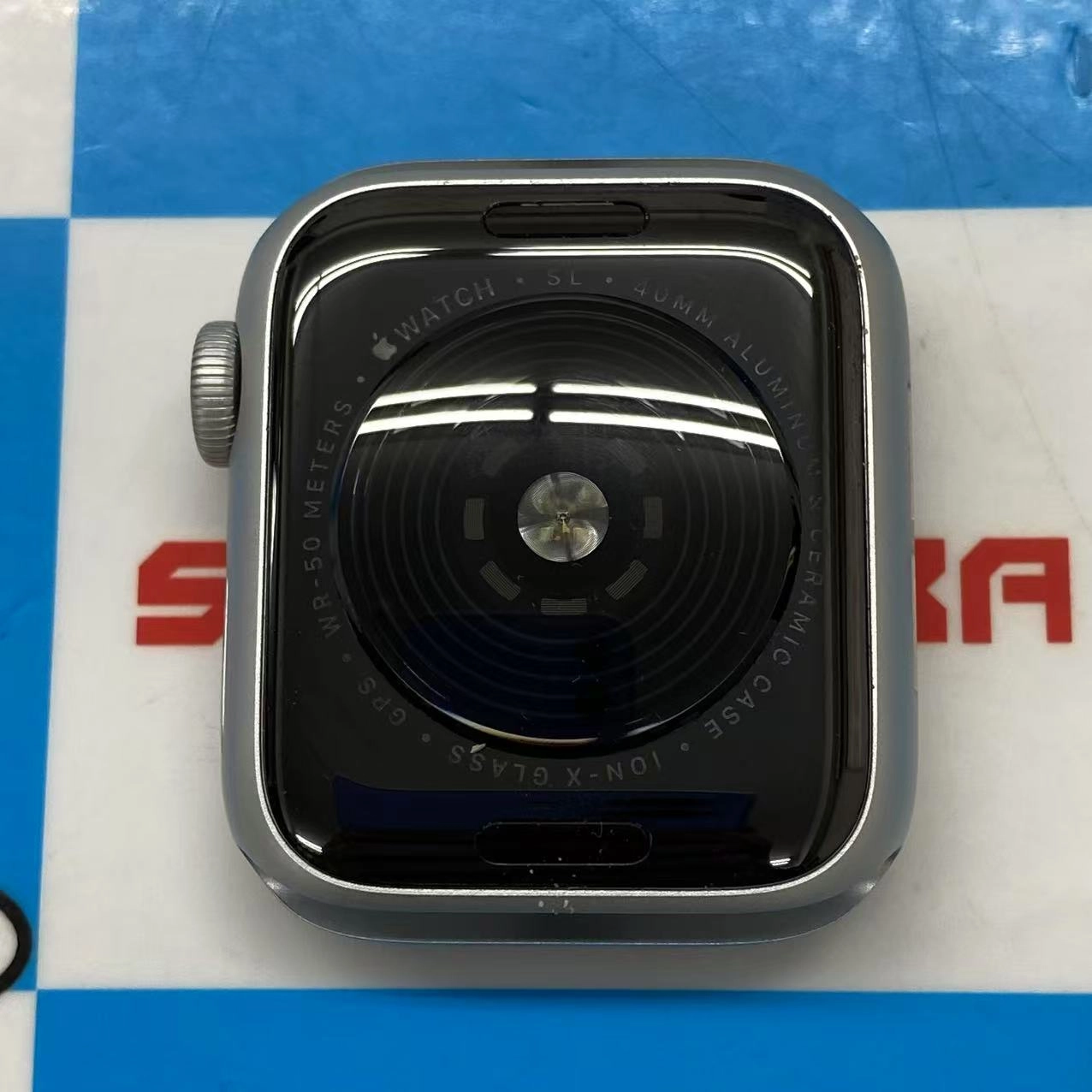 Apple Watch SE 第1世代 40mm GPSモデル 32GB シルバー MYDM2J/A 新品同様