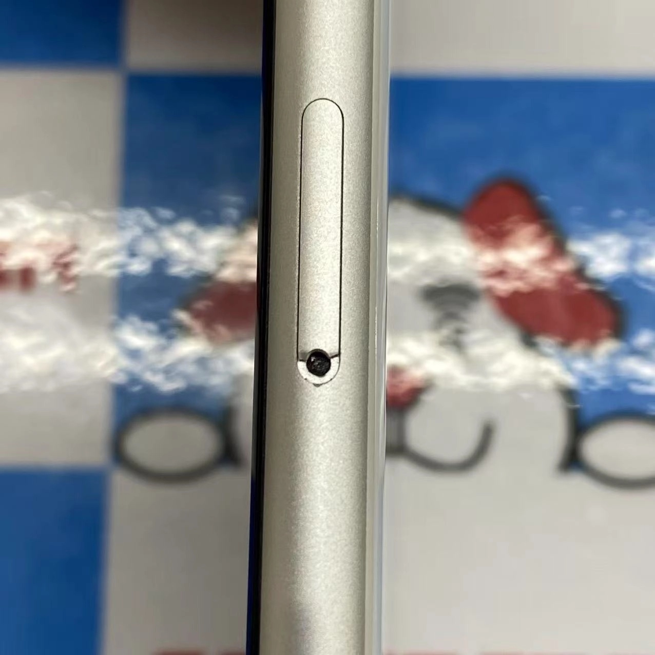 iPhoneSE 第2世代 64GB ホワイト MHGQ3J/A mineo  電池非純正 ジャンク品