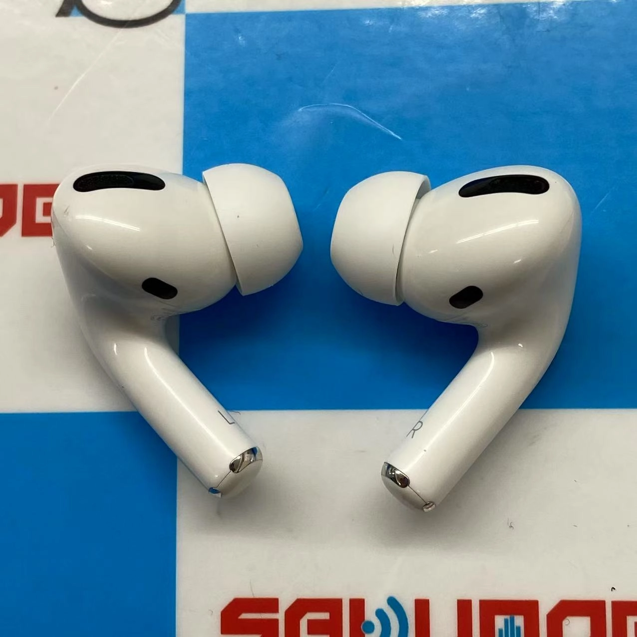 AirPods Pro 第1世代 2019年モデル ホワイト MWP22J/A
