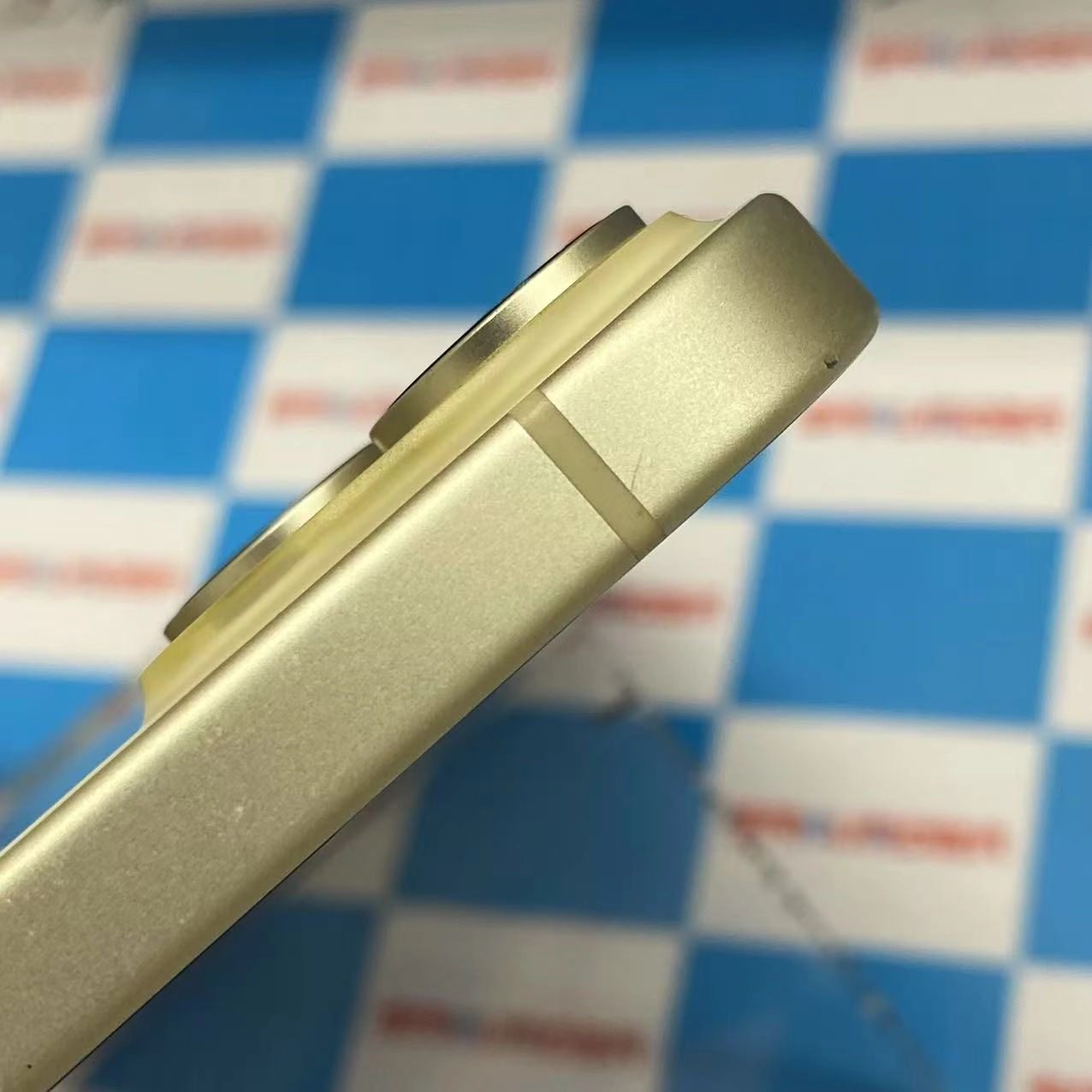 iPhone15 Plus 256GB イエロー MU0J3J/A AU版SIMフリー