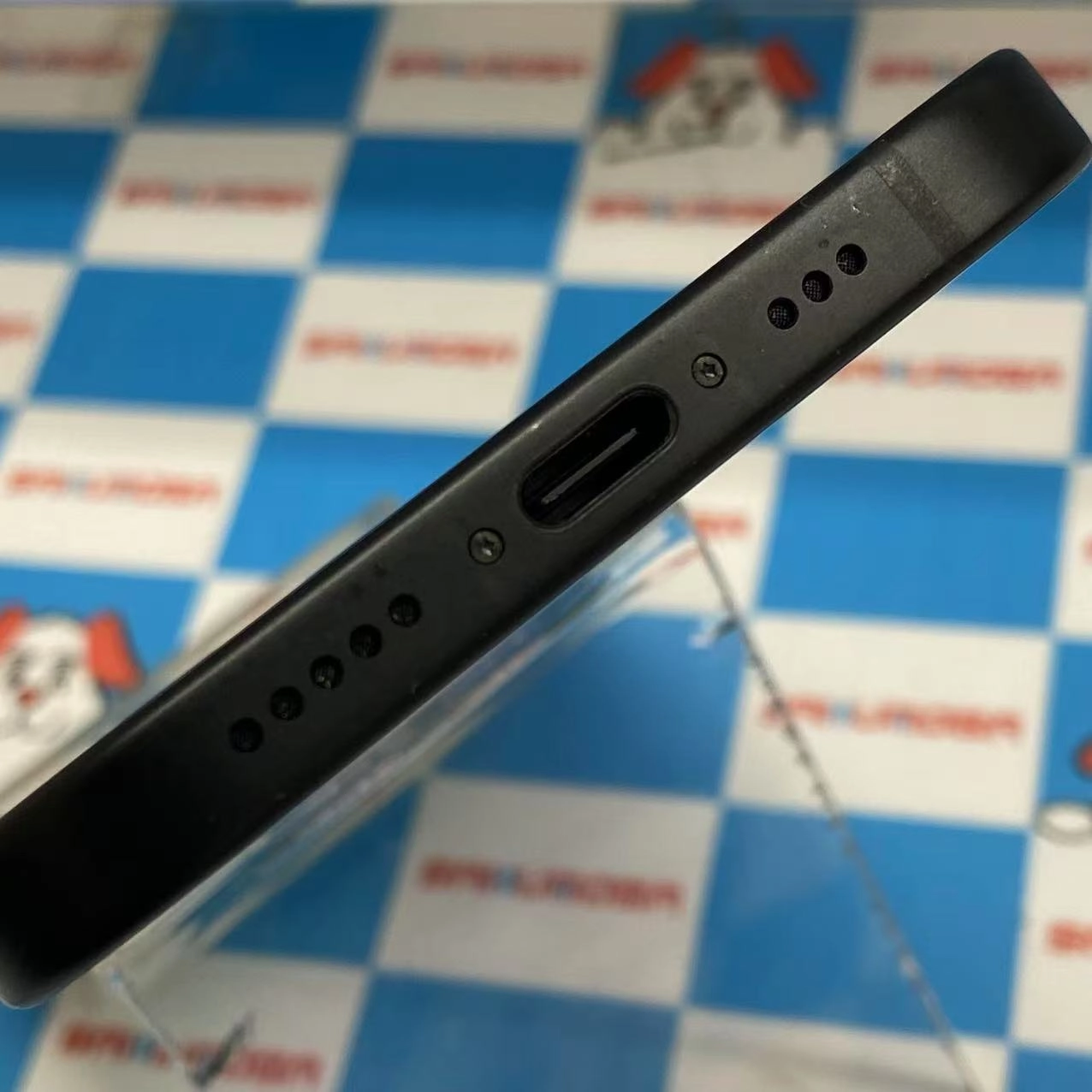 iPhone15 128GB ブラック MTMH3J/A SIMフリー 美品