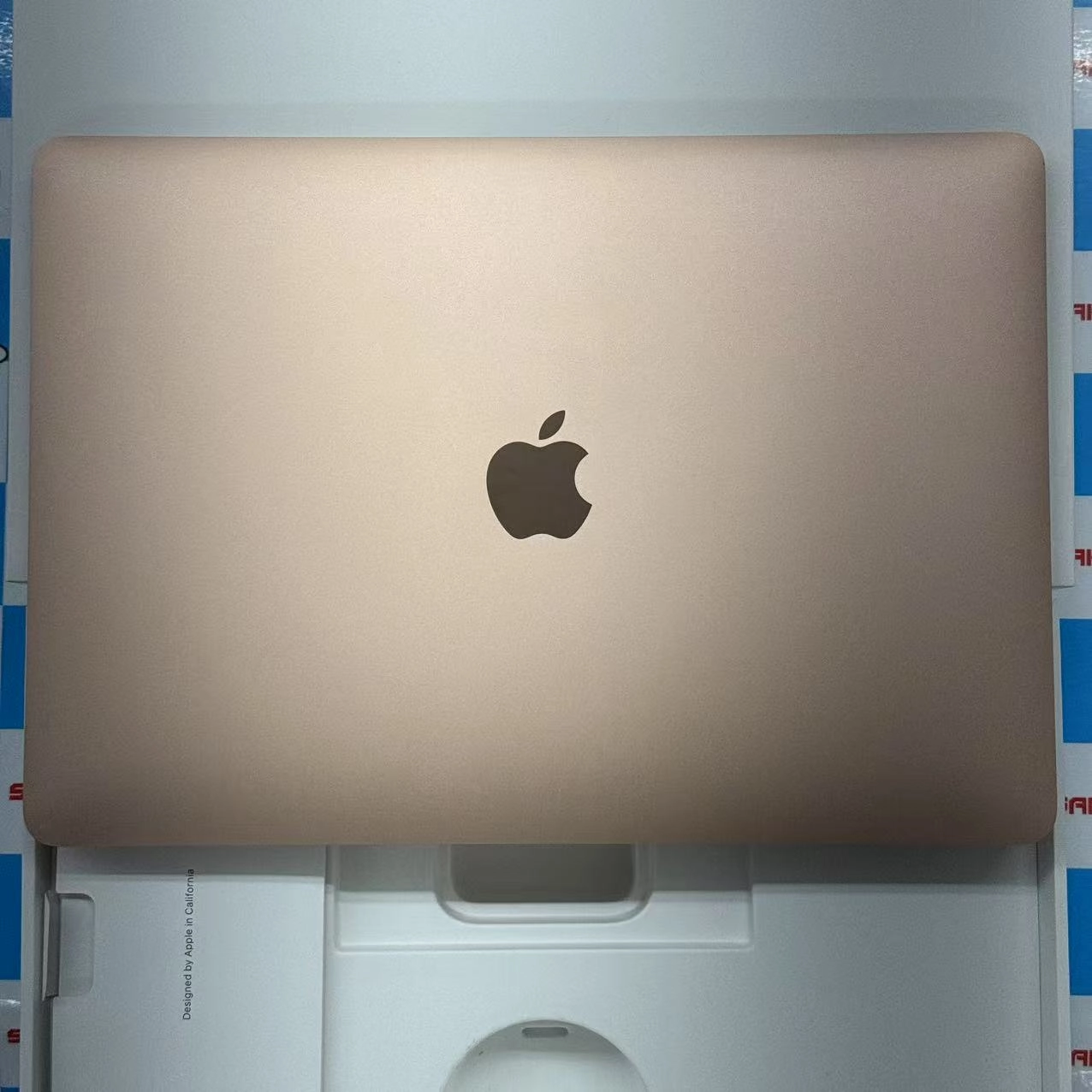 MacBook Air 13インチ 2020 M1 8CPU 8GPU 8GB/512GB ゴールド MGNE3J/A 極美品