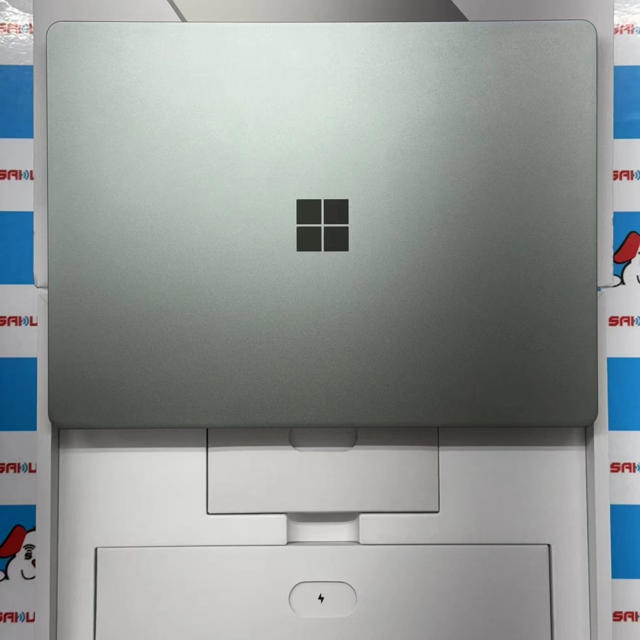 Surface Laptop Go 2 core i5-1135G7 8GB/128GB セージ 8QC-00032 極美品