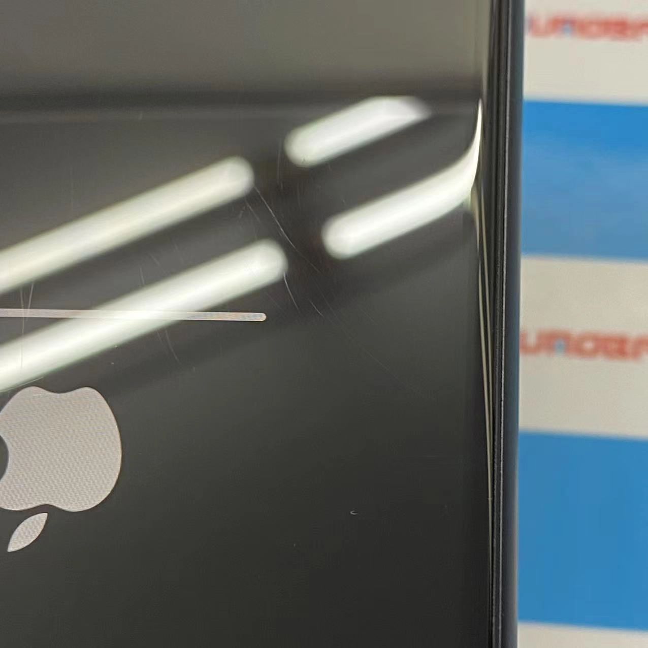 iPhoneSE 第2世代 256GB ブラック MXVT2J/A AU版SIMフリー au