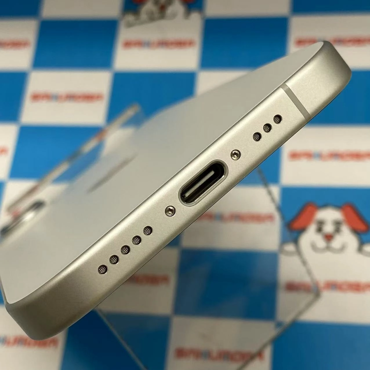 iPhone16 128GB ホワイト MYDR3J/A SIMロック解除済 docomo訳あり開封未使用