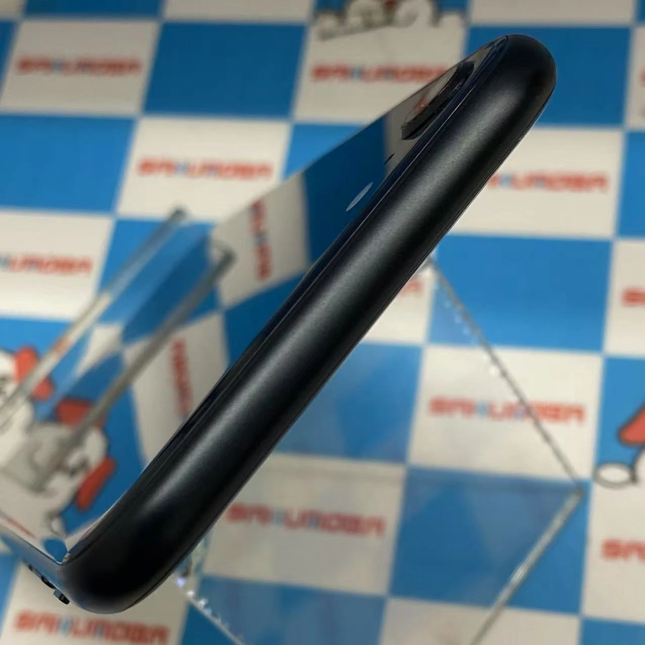 iPhoneSE 第3世代 128GB ミッドナイト MMYF3J/A docomo版SIMフリー