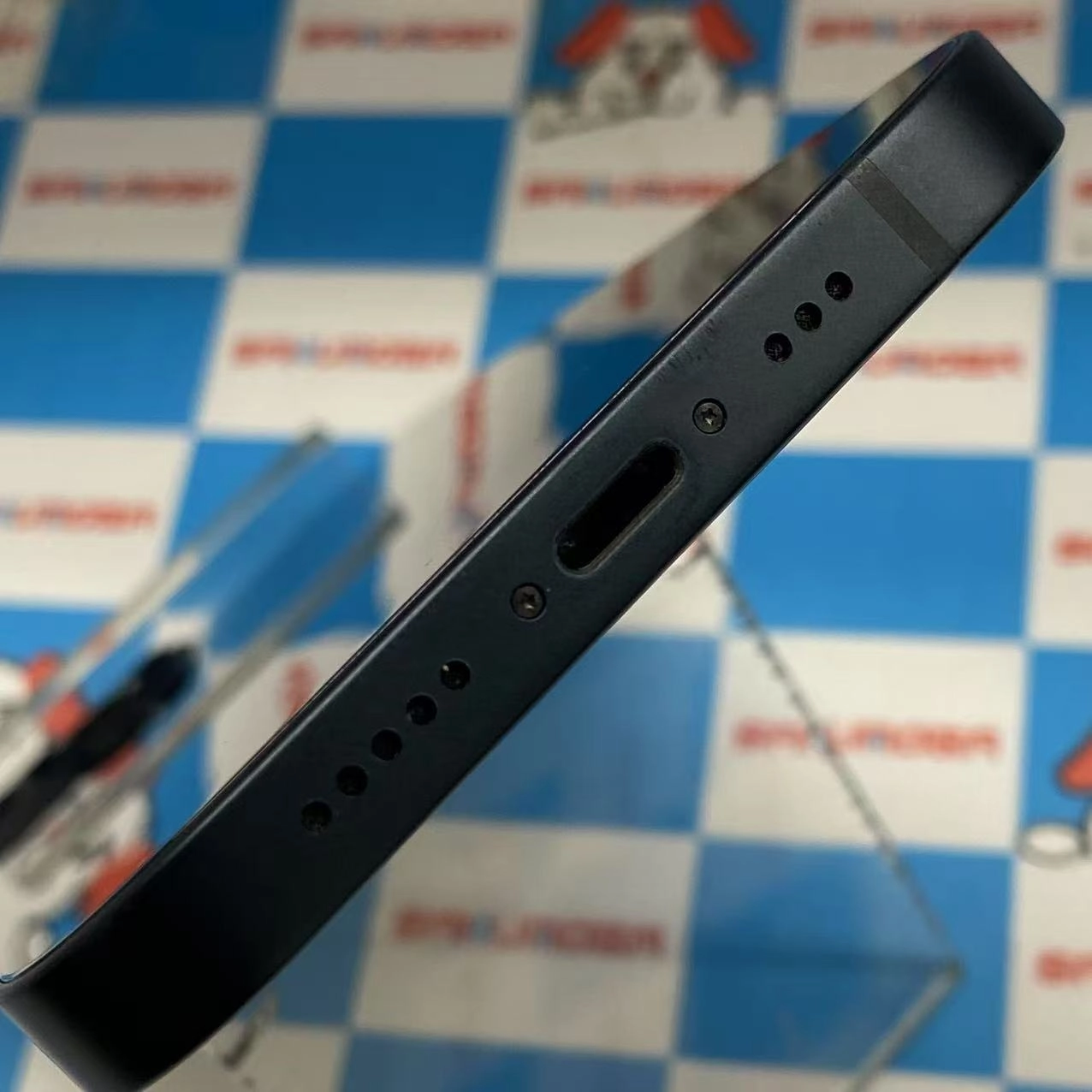 iPhone13 128GB ミッドナイト MLNC3J/A docomo版SIMフリー 美品