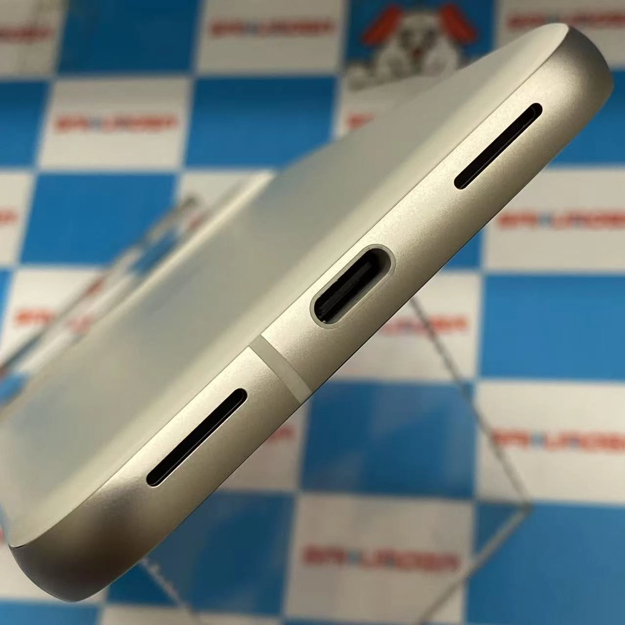 Google Pixel 8a 128GB Porcelain G576D AU版SIMフリー新品同様