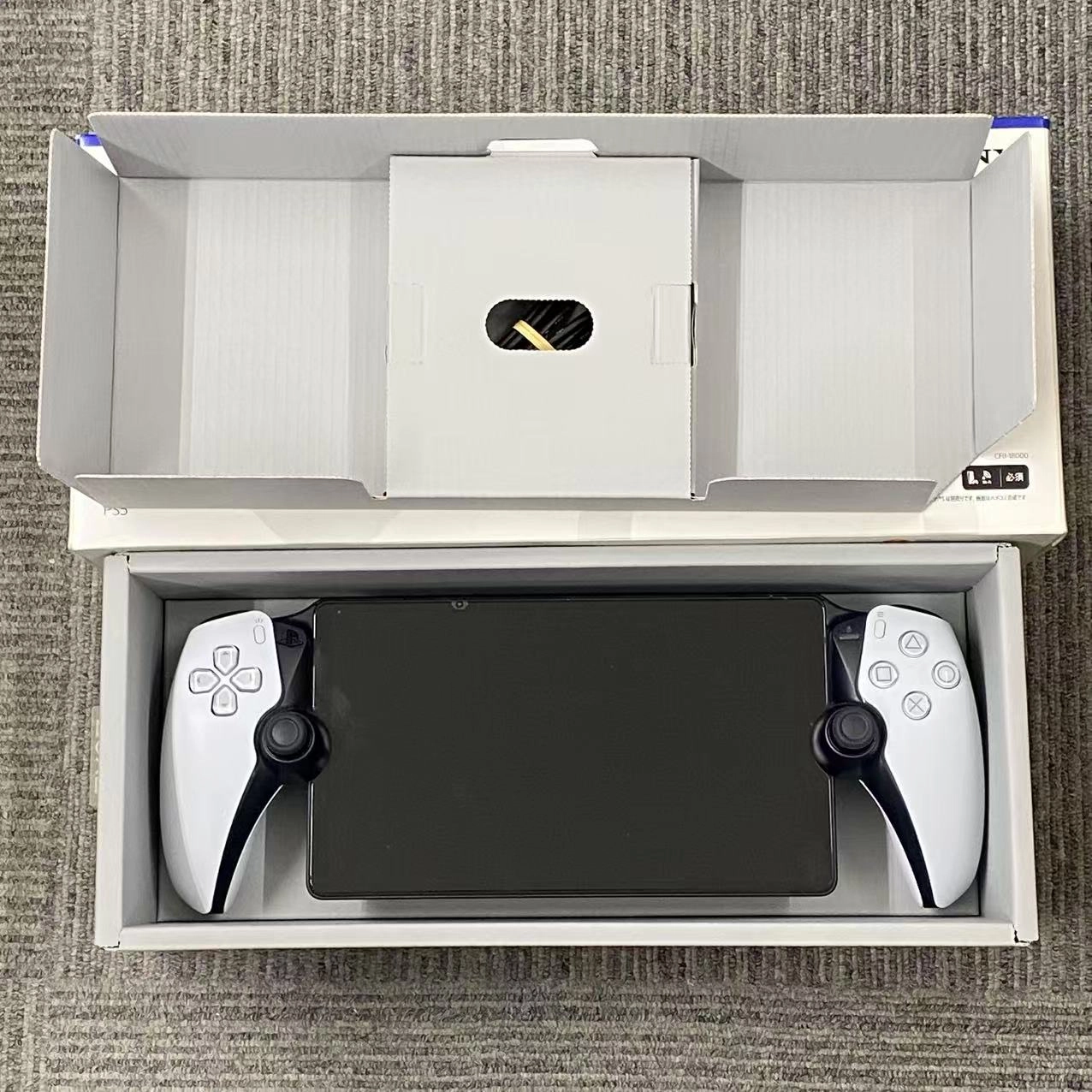 PlayStation Portal リモートプレーヤー ** ホワイト CFIJ-18000 美品