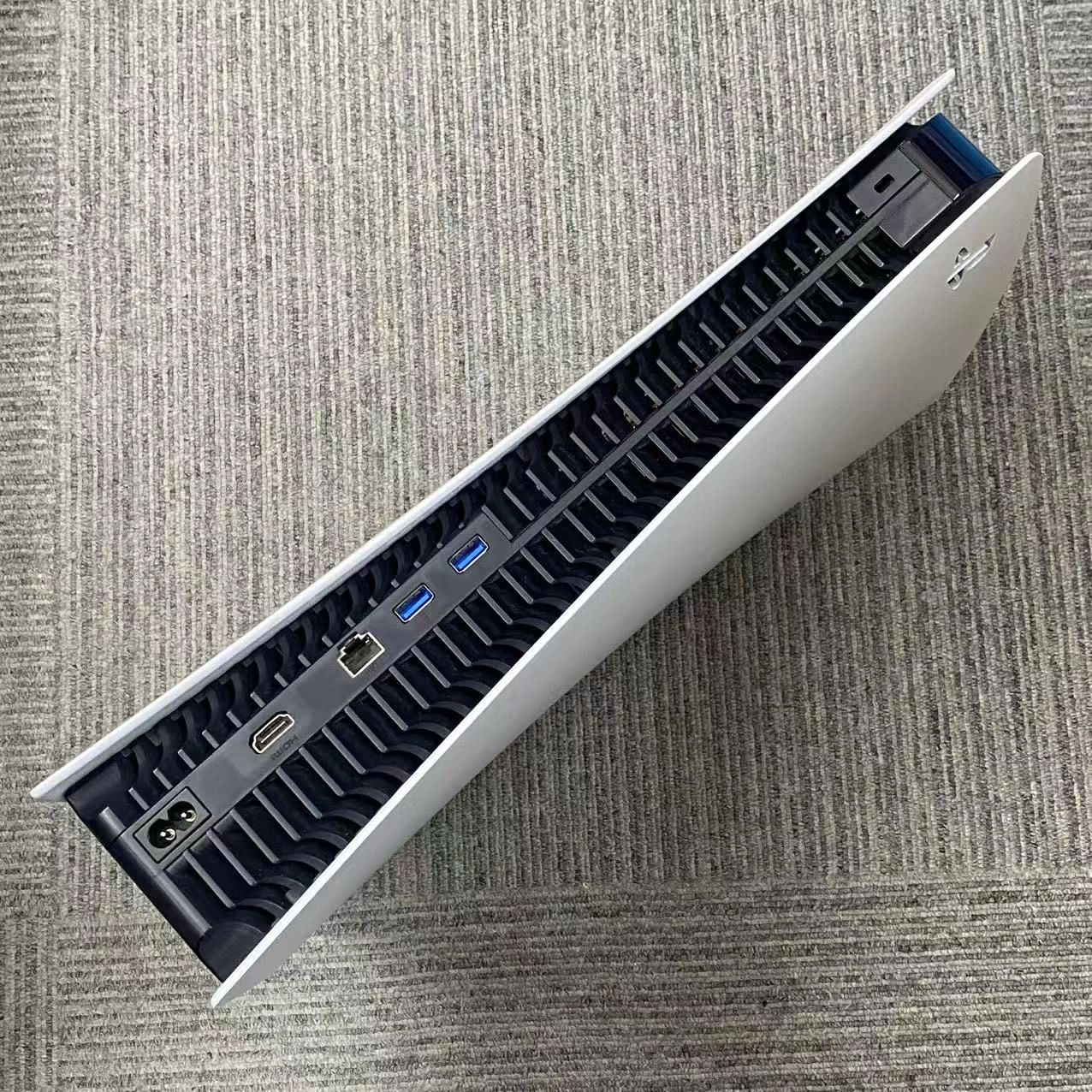 Playstation5 CFI-1000A01 825GB ホワイト