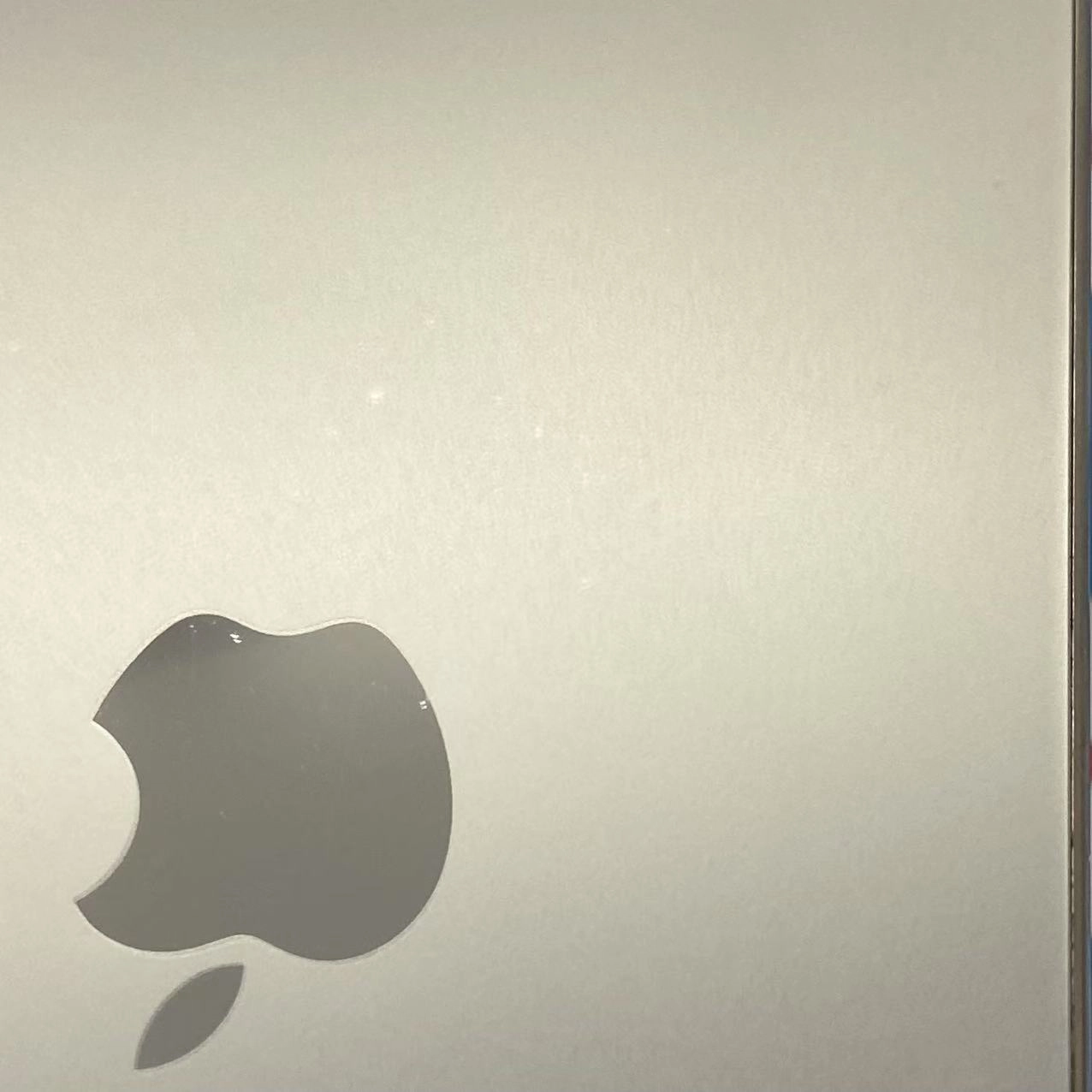 iPhone15 Pro 256GB ナチュラルチタニウム MTUF3J/A SIMフリー 美品