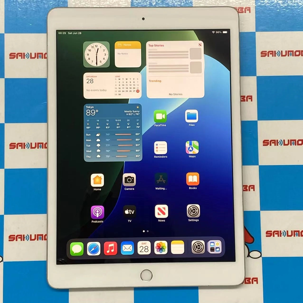 iPad 第7世代 Wi-Fiモデル 32GB シルバー MW752J/A