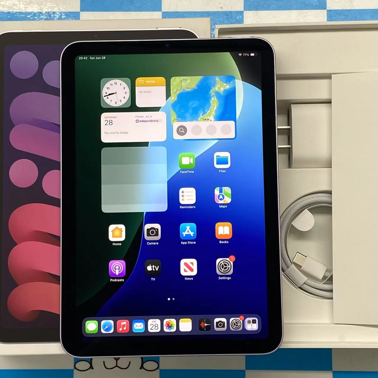 iPad mini 第7世代 (A17 Pro) Wi-Fiモデル 128GB パープル MXN93J/A 新品同様品