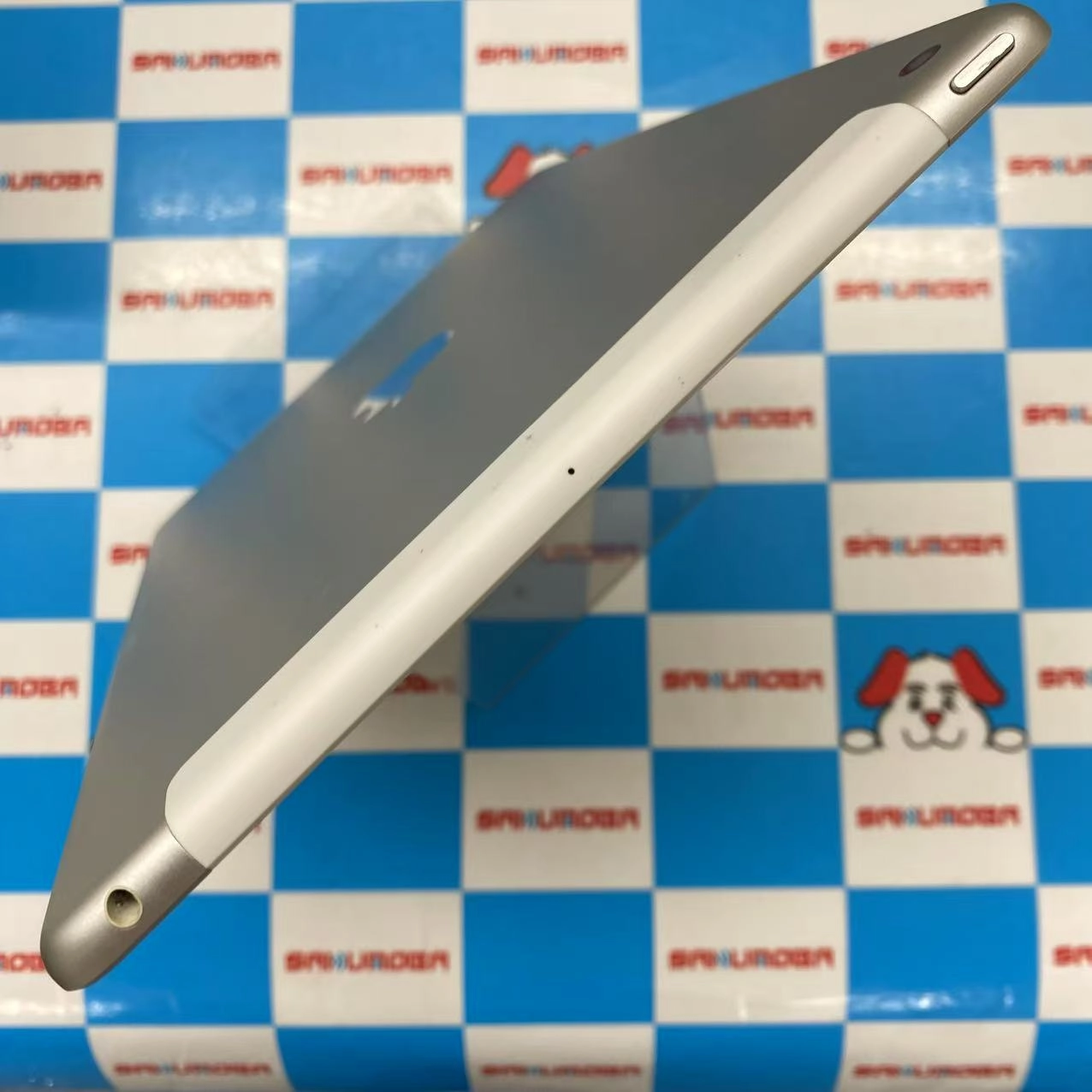 iPad 第6世代 Wi-Fi+Cellularモデル 32GB シルバー MR6P2J/A au