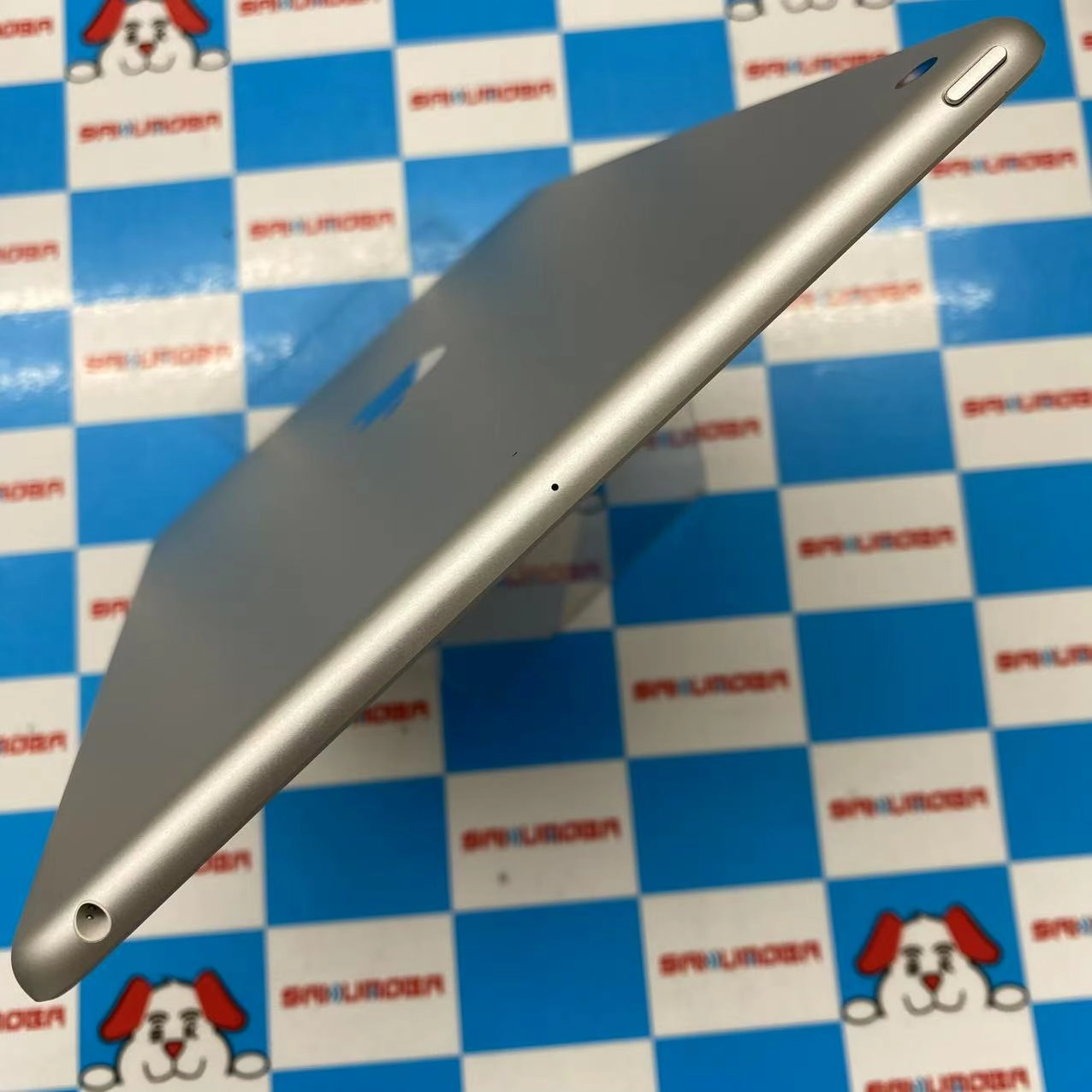 iPad 第9世代 Wi-Fiモデル 64GB シルバー MK2L3J/A 極美品