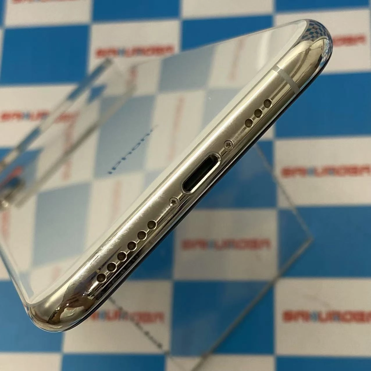 iPhoneXS 64GB シルバー MTAX2J/A SIMロック解除済 SoftBank