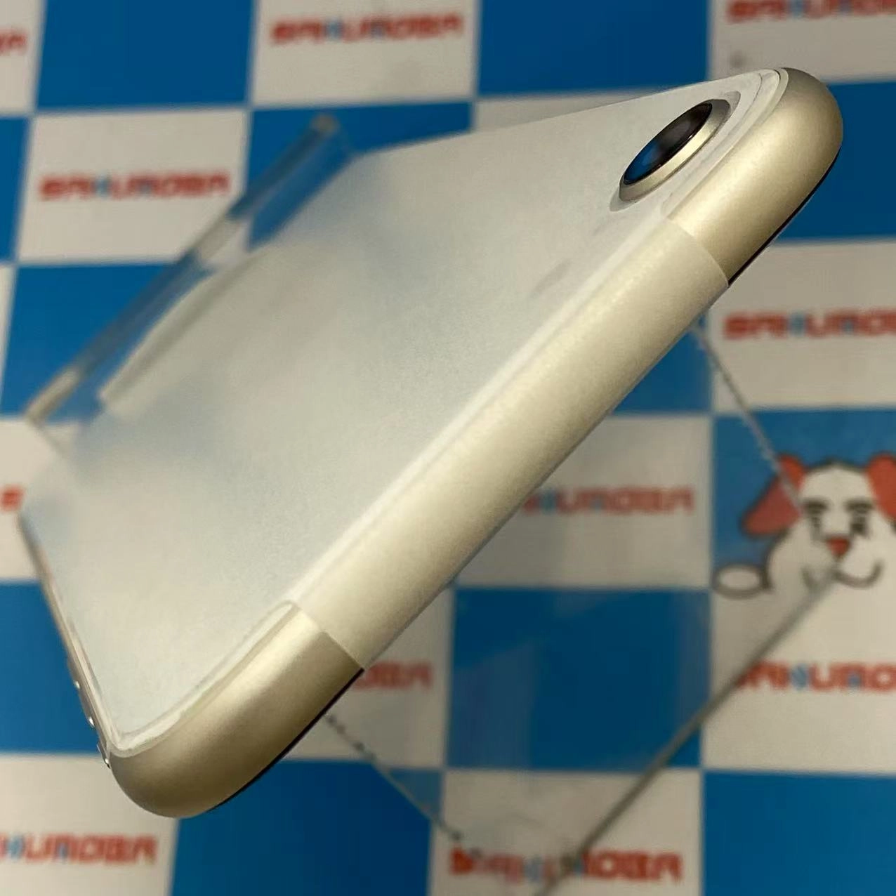 iPhoneSE 第3世代 128GB スターライト NMYG3J/A SoftBank版SIMフリー 交換未使用品