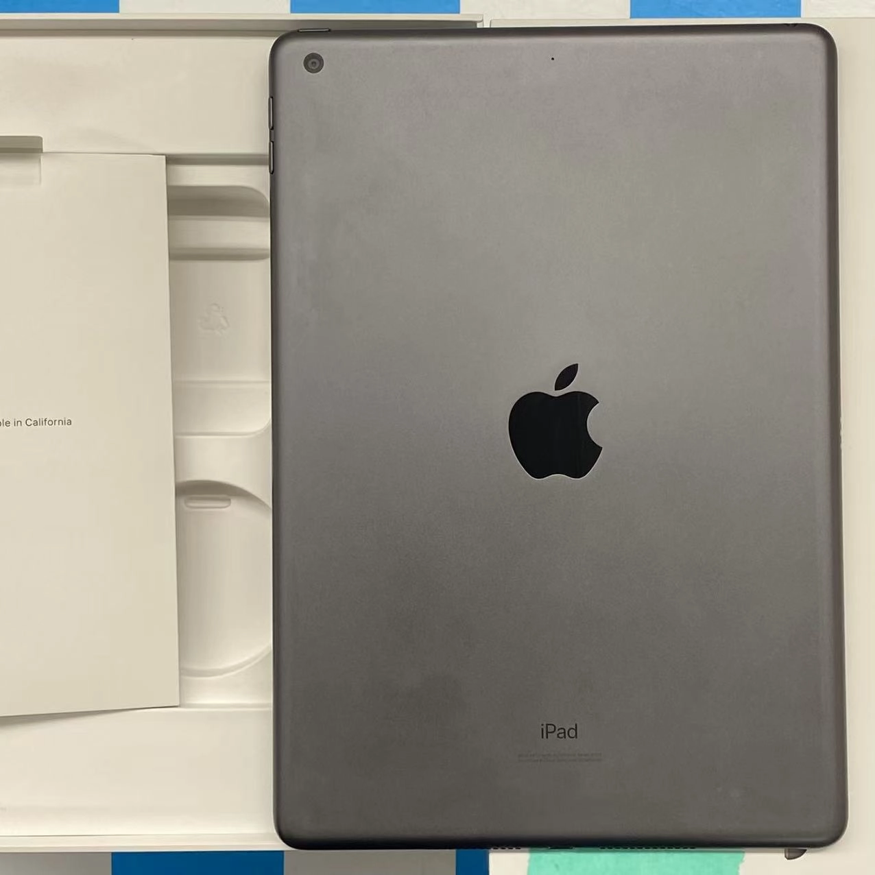 iPad 第8世代 Wi-Fiモデル 128GB スペースグレイ MYLD2J/A 美品