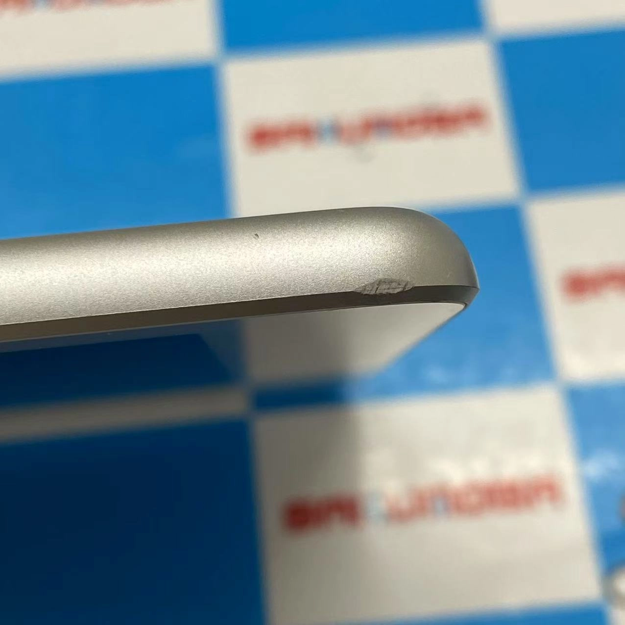 iPad 第6世代 Wi-Fiモデル 32GB シルバー MR7G2J/A