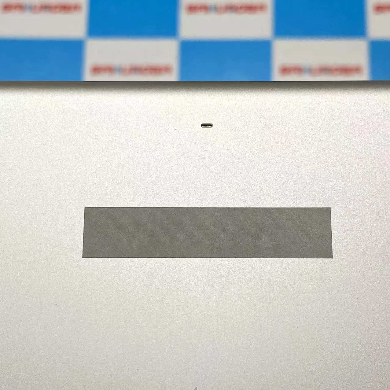 iPad Air 第1世代 Wi-Fiモデル 64GB シルバ- MD790J/A