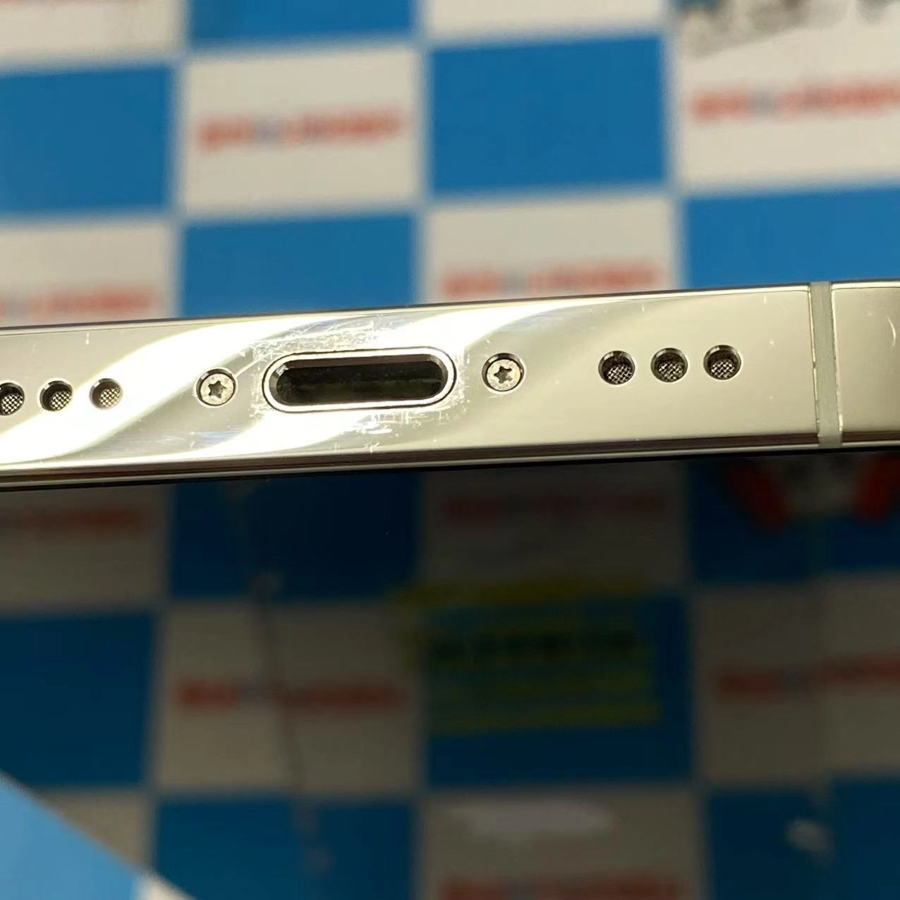 iPhone14 Pro 128GB シルバー MQ013J/A docomo版SIMフリー 美品