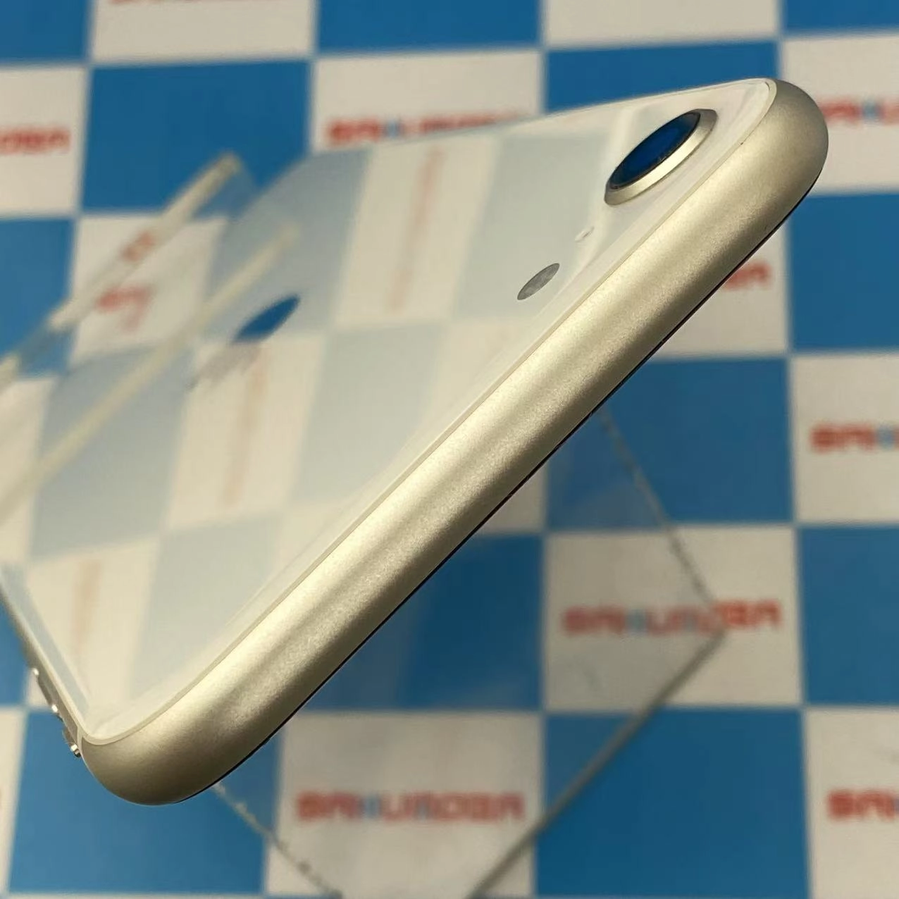 iPhoneSE 第3世代 64GB スターライト MMYD3J/A SoftBank版SIMフリー 美品