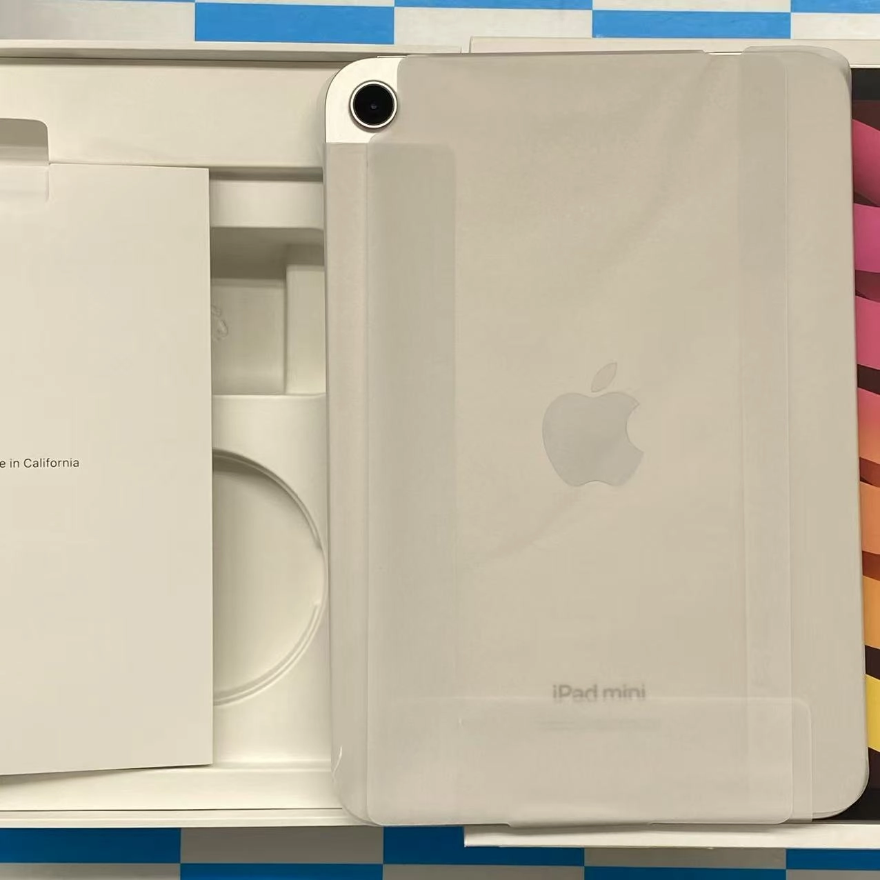 iPad mini 第7世代 (A17 Pro) Wi-Fiモデル 128GB スターライト MXN83J/A 新品同様