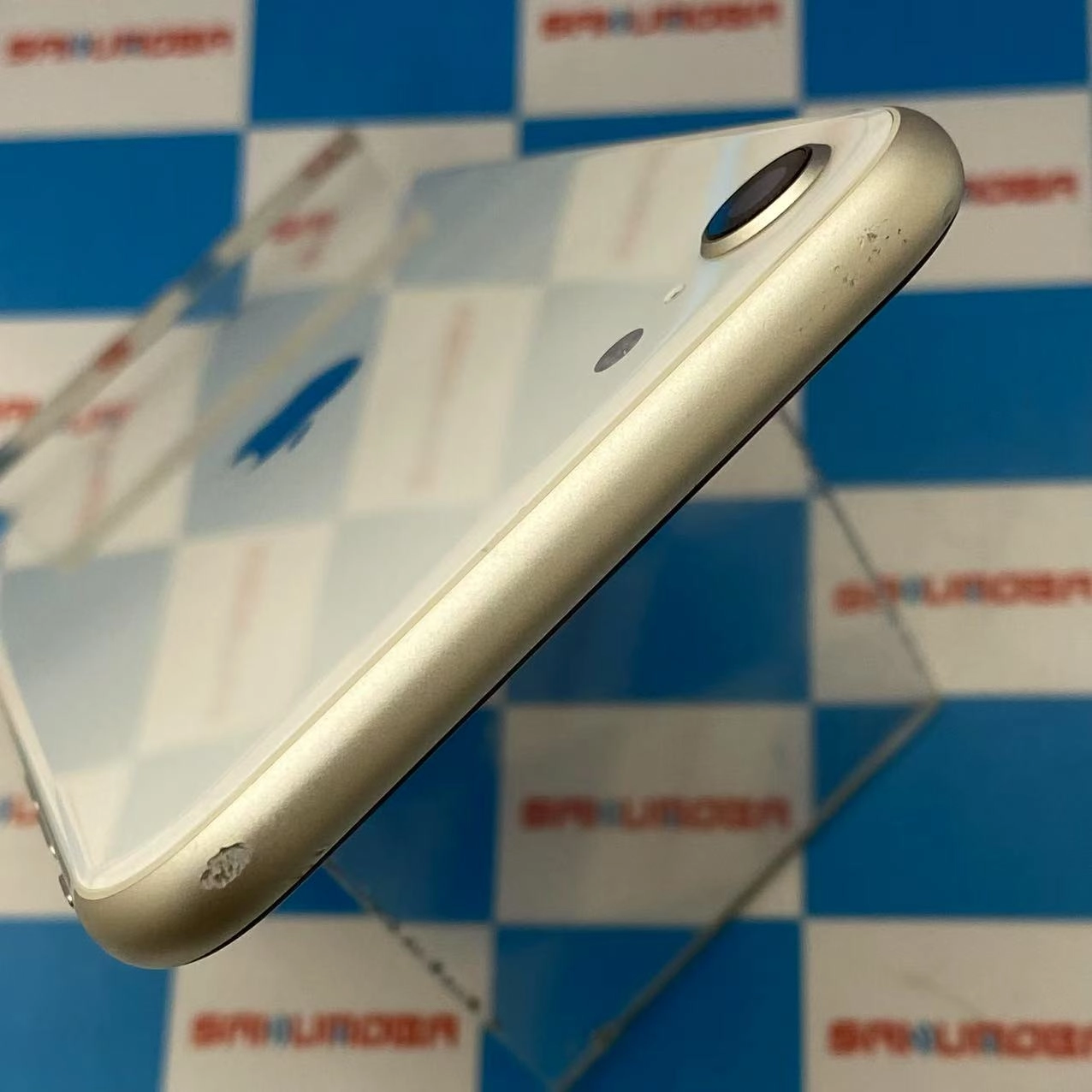 iPhoneSE 第3世代 256GB スターライト MMYK3J/A SIMフリー