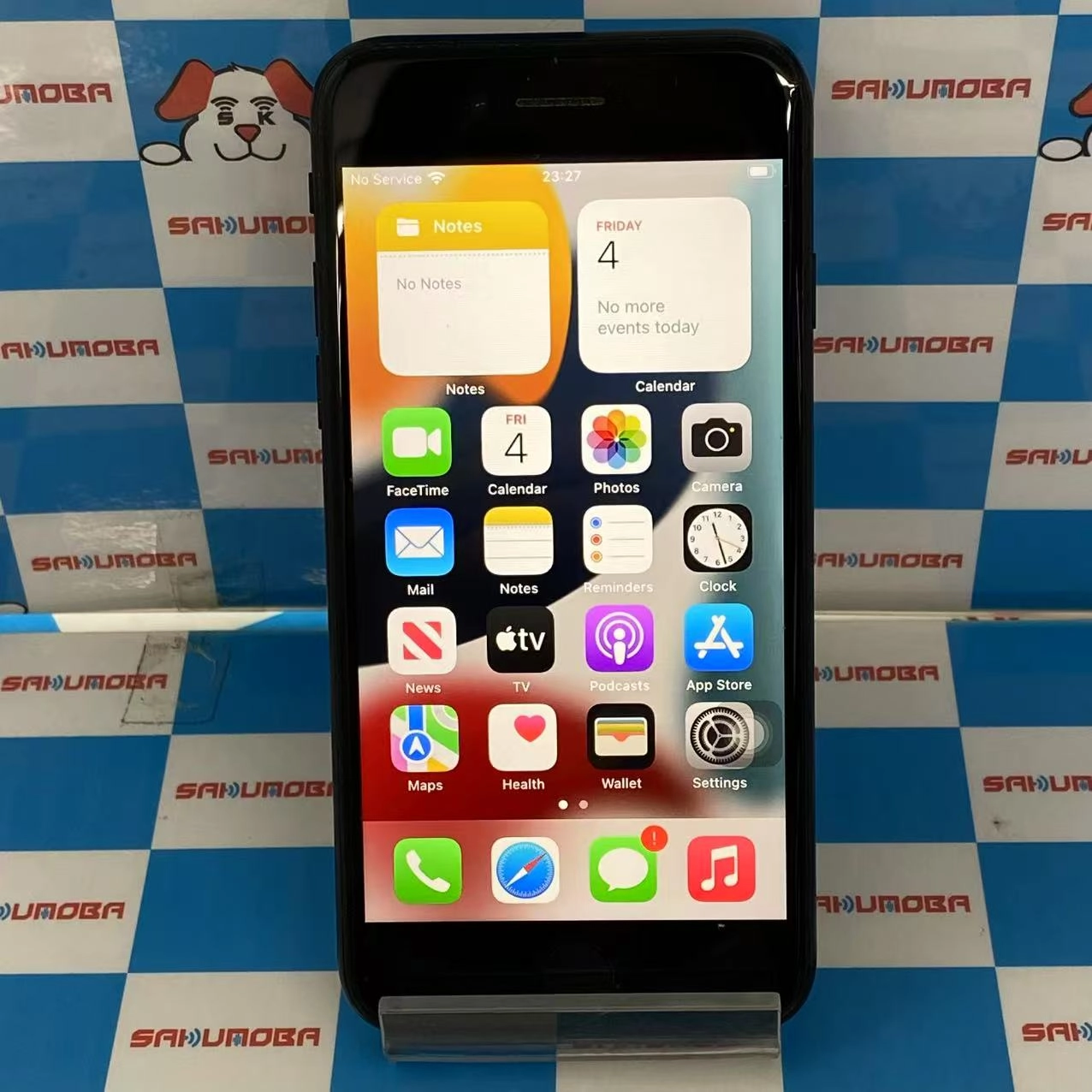 iPhoneSE 第3世代 64GB ミッドナイト MMYC3J/A docomo版SIMフリー