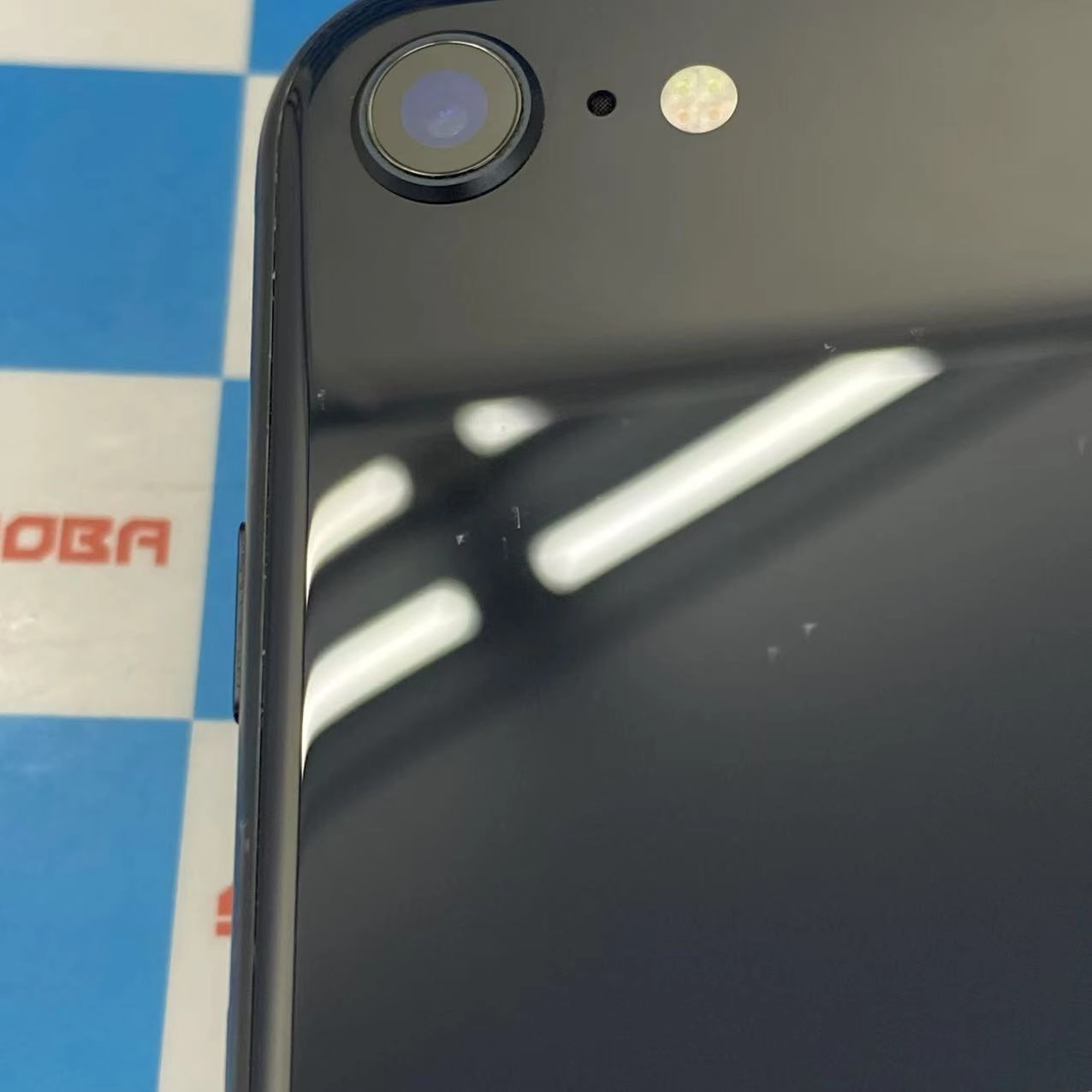 iPhoneSE 第3世代 64GB ミッドナイト MMYC3J/A docomo版SIMフリー