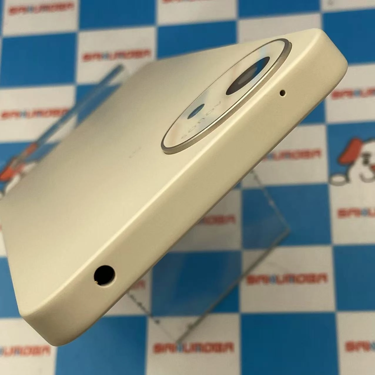 AQUOS wish4 4GB/64GB ホワイト SH-52E docomo版SIMフリー 極美品